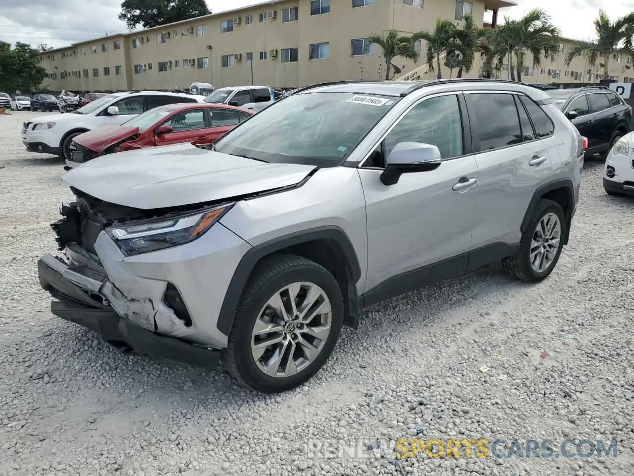 1 Photograph of a damaged car 2T3C1RFV6NC191607 TOYOTA RAV4 2022