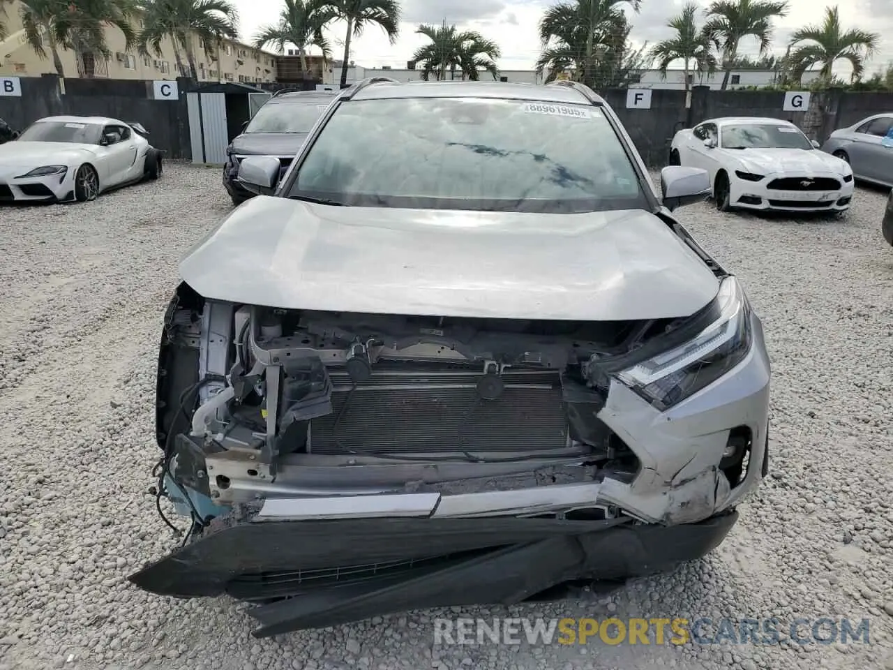 5 Photograph of a damaged car 2T3C1RFV6NC191607 TOYOTA RAV4 2022