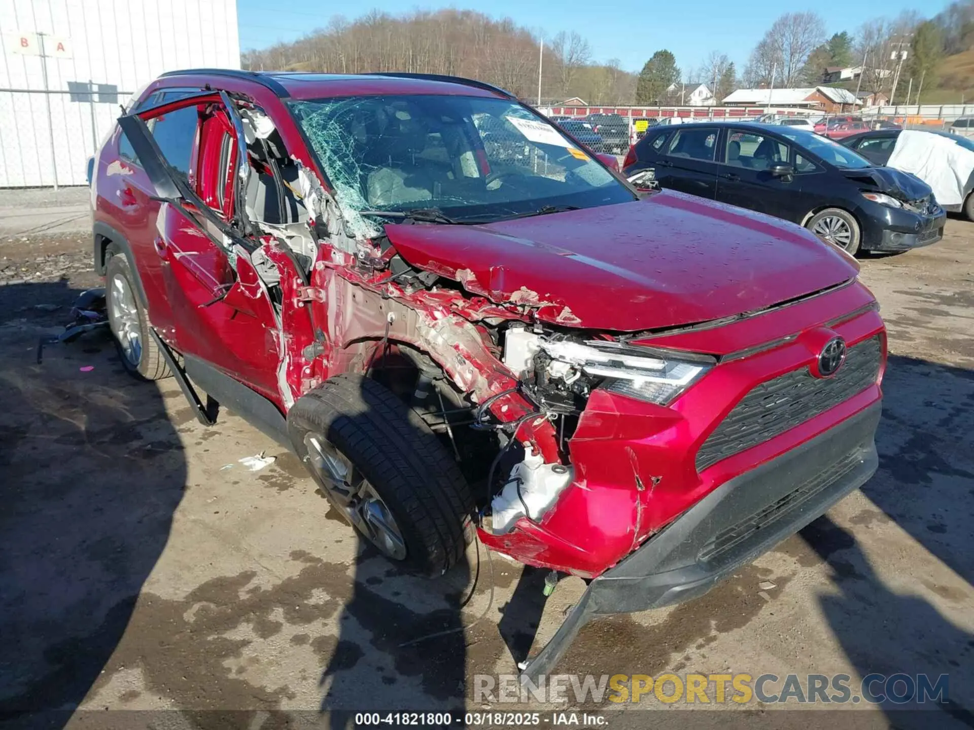1 Photograph of a damaged car 2T3C1RFV6NW231375 TOYOTA RAV4 2022
