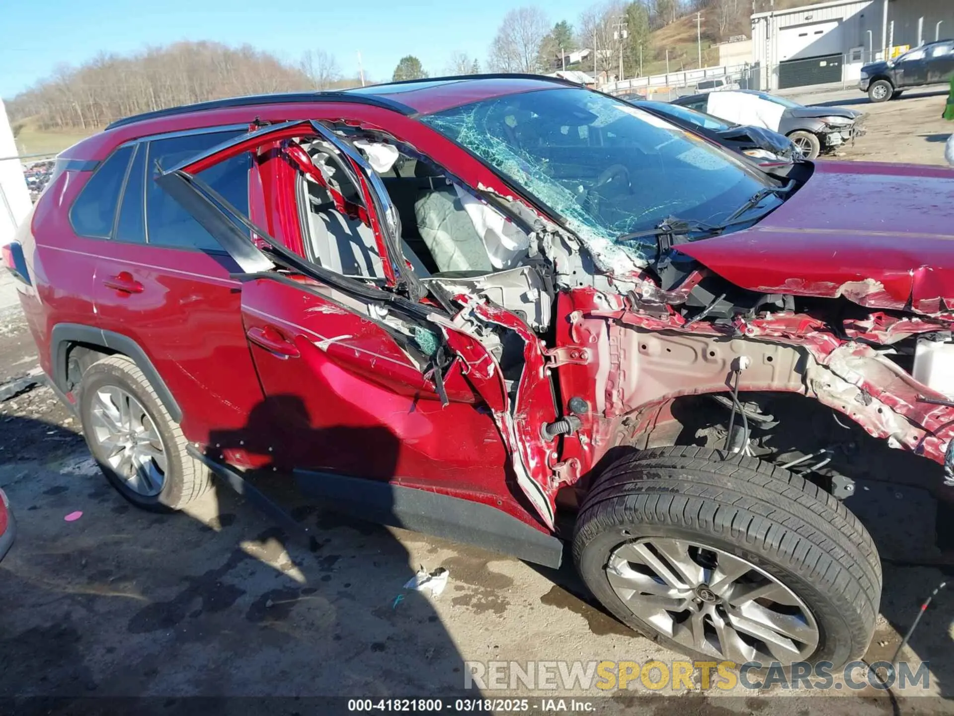 13 Photograph of a damaged car 2T3C1RFV6NW231375 TOYOTA RAV4 2022