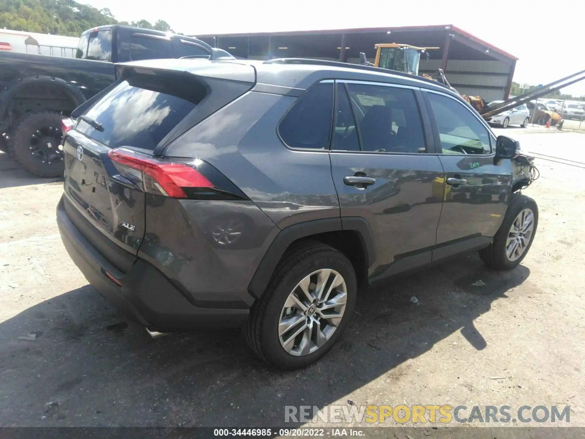 4 Photograph of a damaged car 2T3C1RFV7NC196914 TOYOTA RAV4 2022