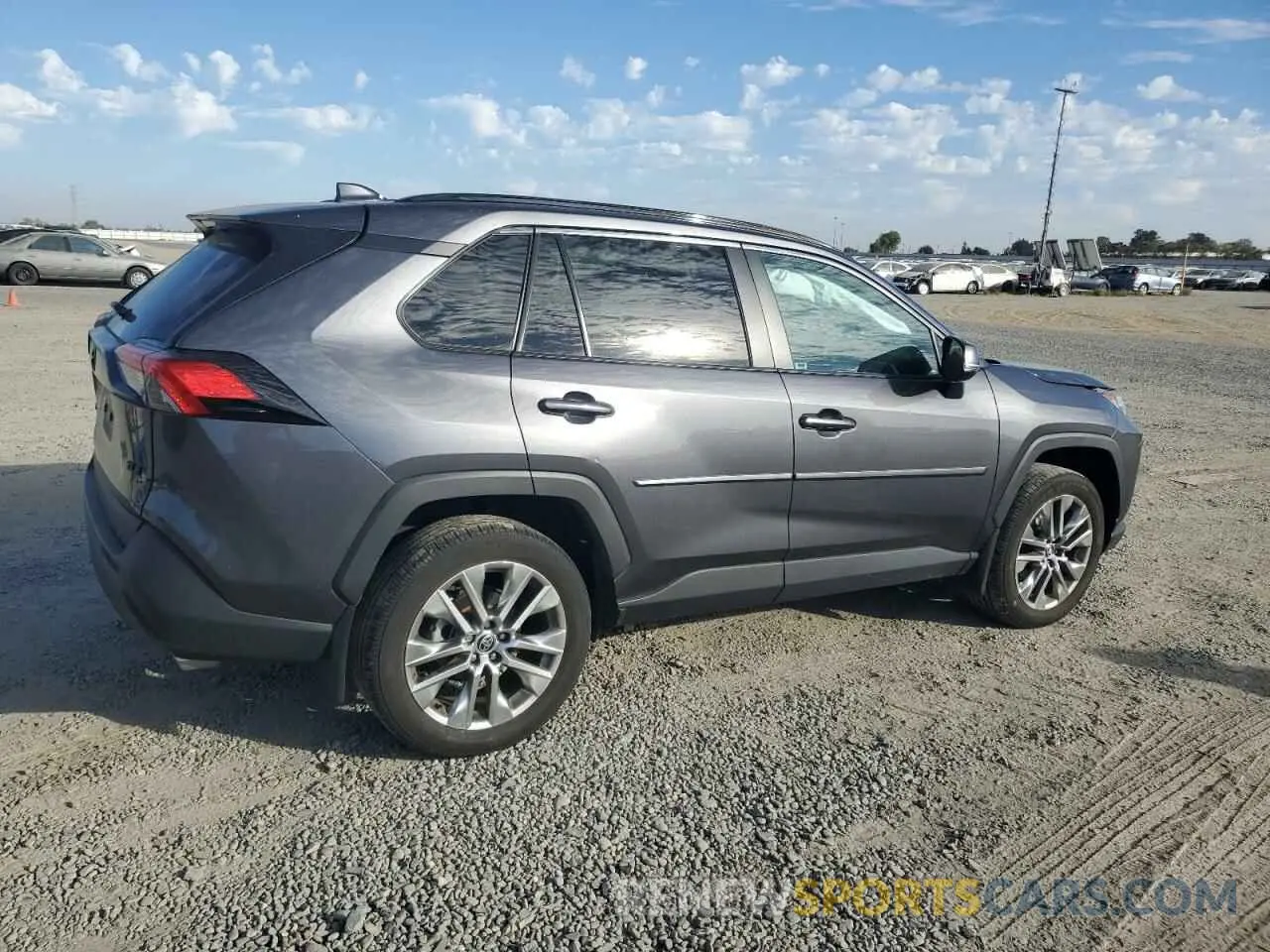 3 Photograph of a damaged car 2T3C1RFV7NC205367 TOYOTA RAV4 2022