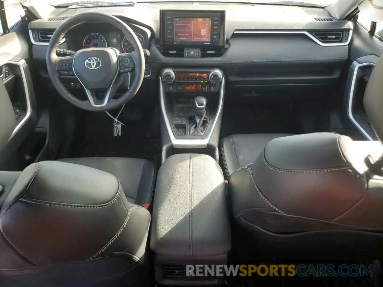 8 Photograph of a damaged car 2T3C1RFV7NC205367 TOYOTA RAV4 2022