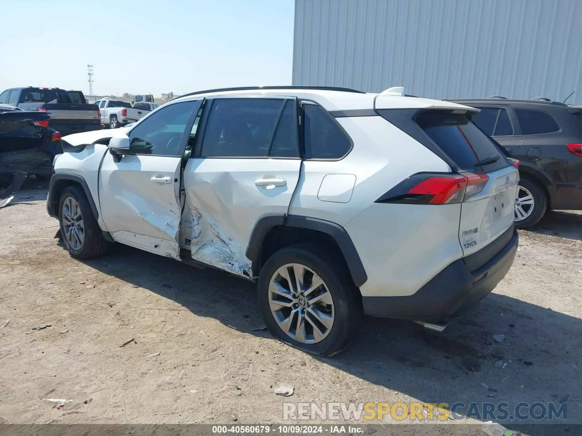 3 Photograph of a damaged car 2T3C1RFV7NW210731 TOYOTA RAV4 2022