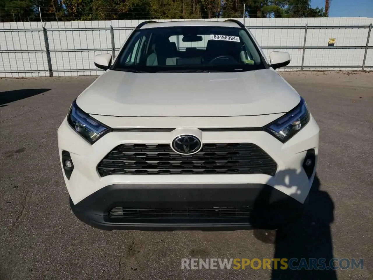 5 Photograph of a damaged car 2T3C1RFV7NW233183 TOYOTA RAV4 2022