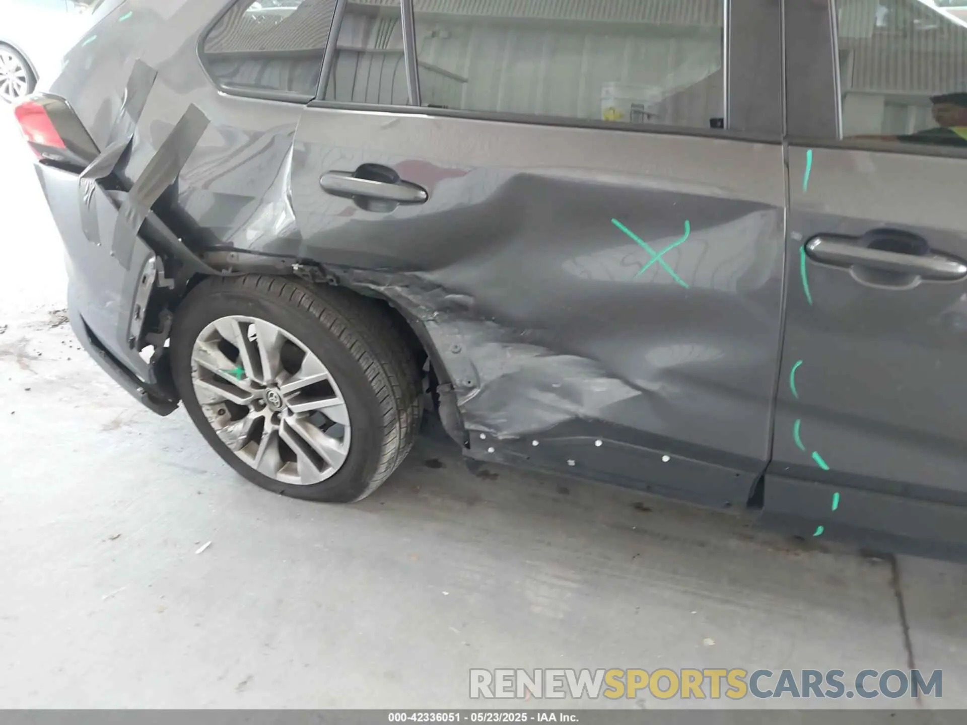 6 Photograph of a damaged car 2T3C1RFV8NC192497 TOYOTA RAV4 2022