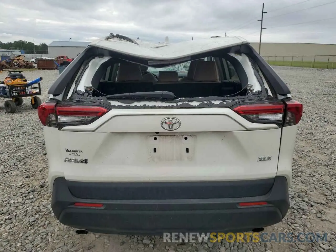 6 Photograph of a damaged car 2T3C1RFV8NW190215 TOYOTA RAV4 2022