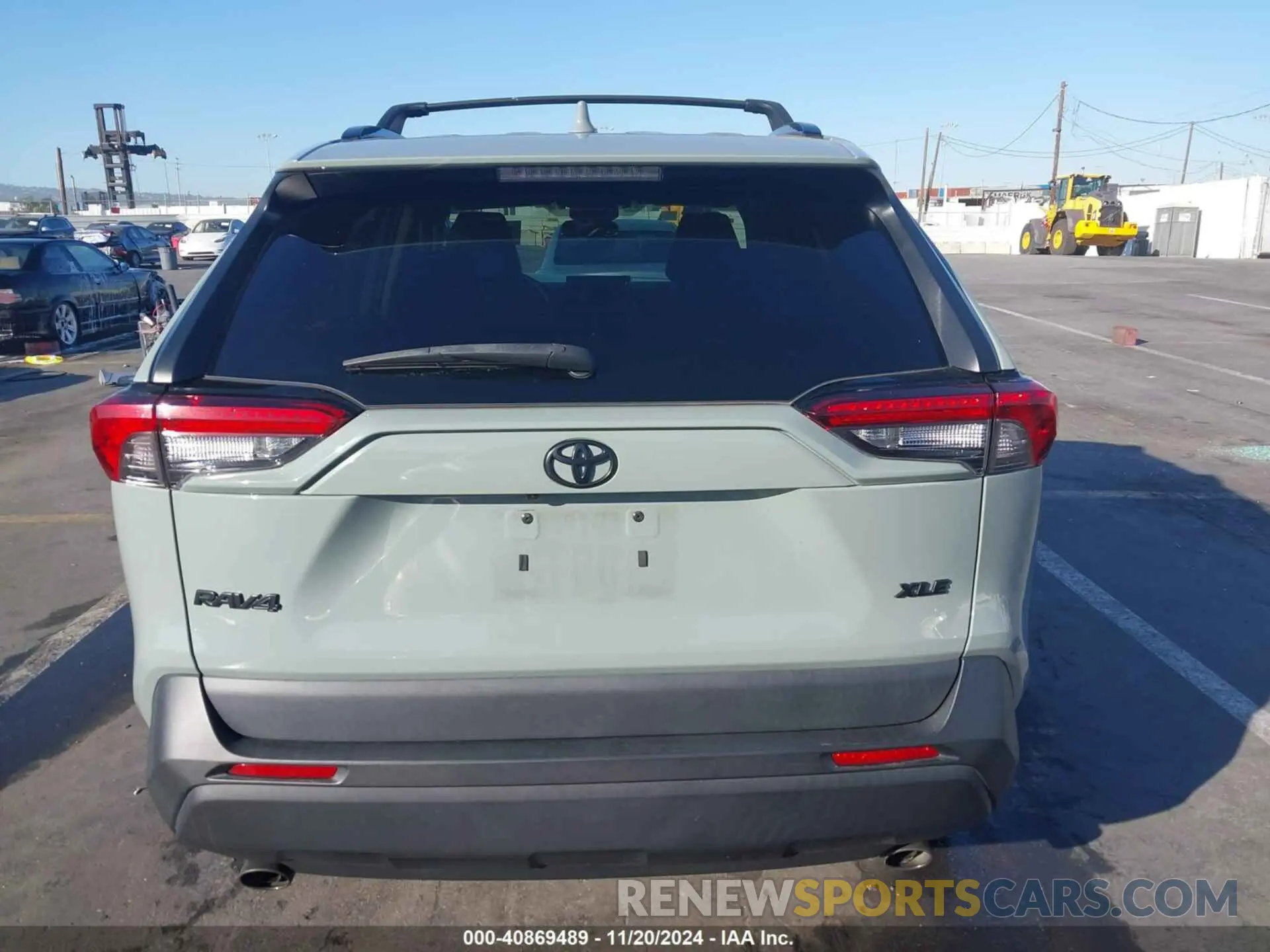 16 Photograph of a damaged car 2T3C1RFV8NW192563 TOYOTA RAV4 2022