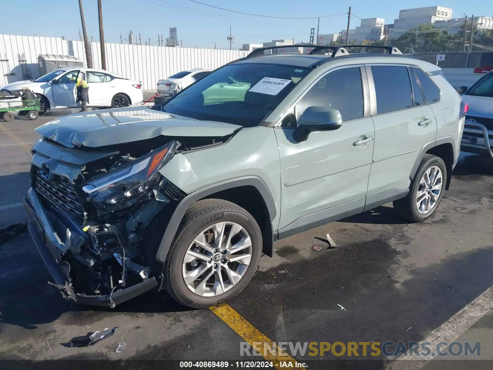 2 Photograph of a damaged car 2T3C1RFV8NW192563 TOYOTA RAV4 2022