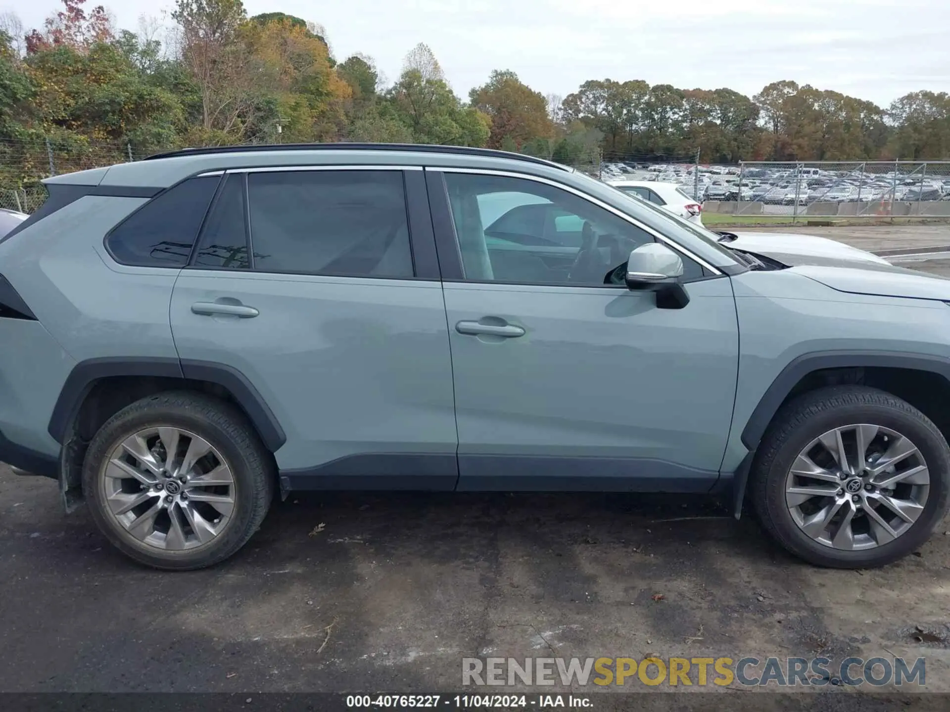 13 Photograph of a damaged car 2T3C1RFV8NW226730 TOYOTA RAV4 2022
