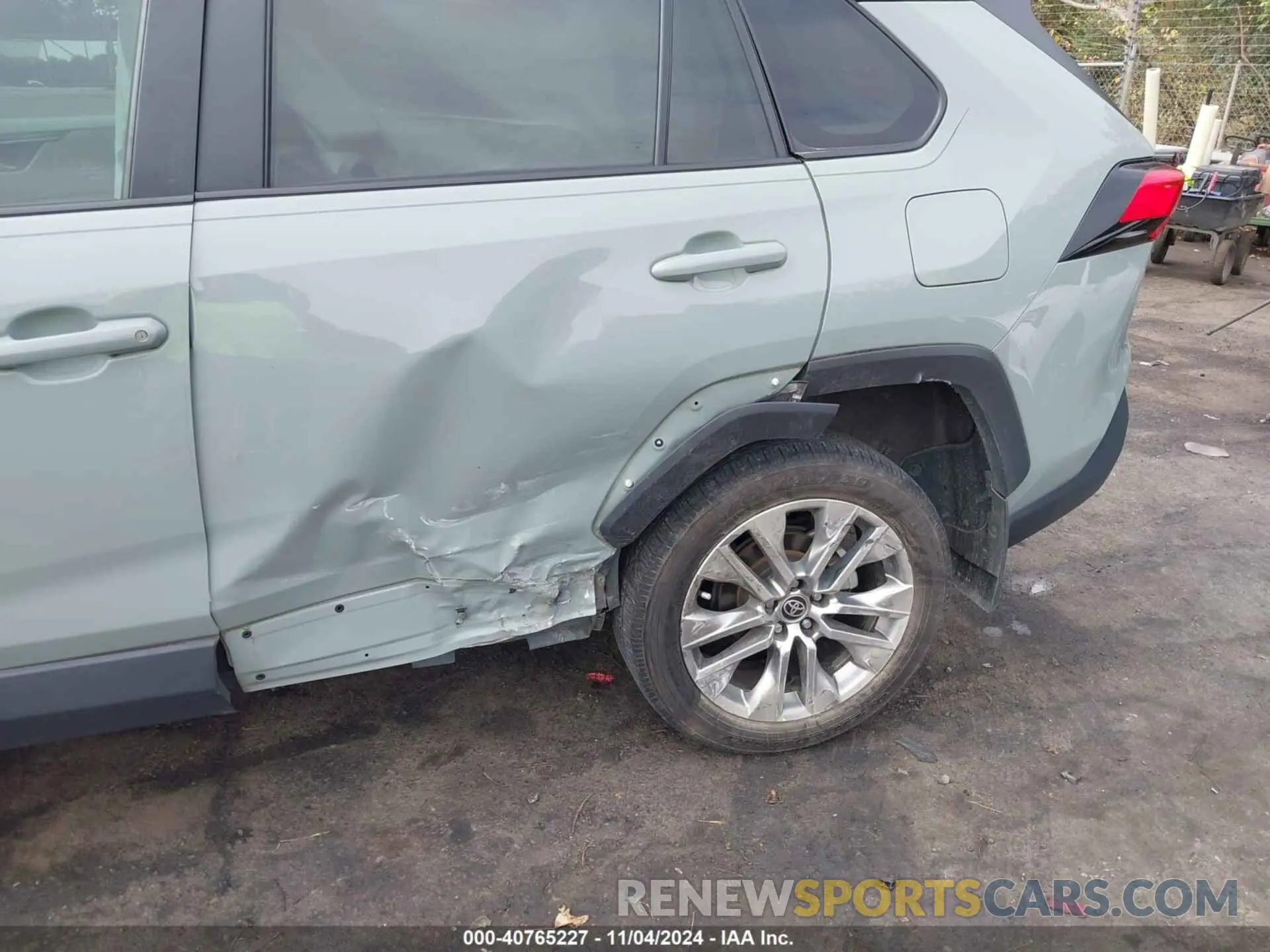 6 Photograph of a damaged car 2T3C1RFV8NW226730 TOYOTA RAV4 2022