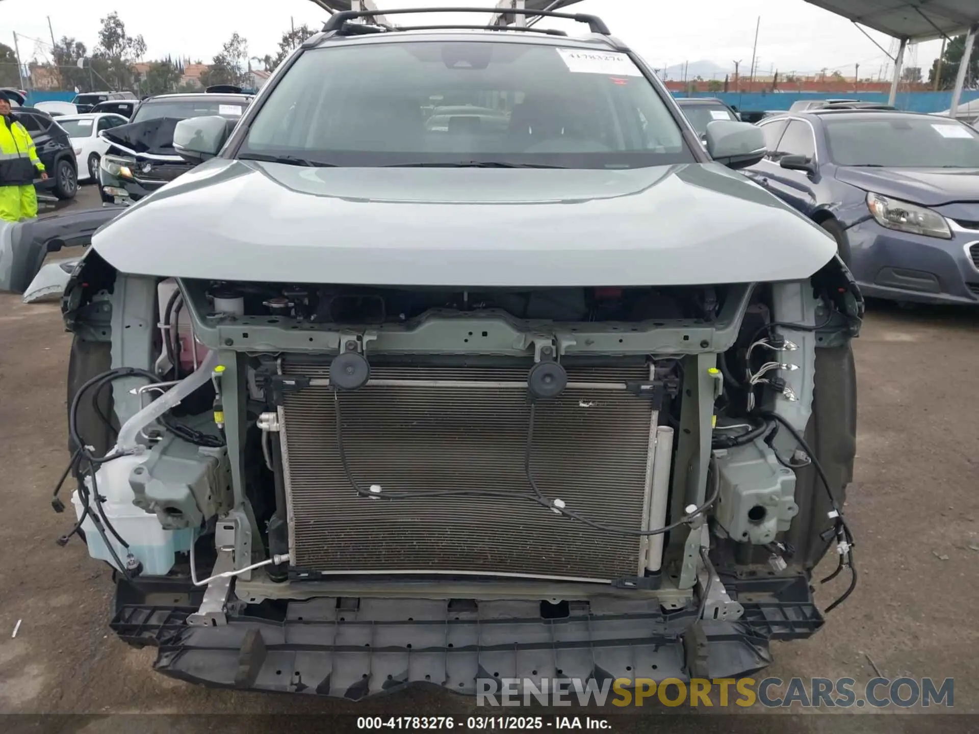 13 Photograph of a damaged car 2T3C1RFV8NW236772 TOYOTA RAV4 2022