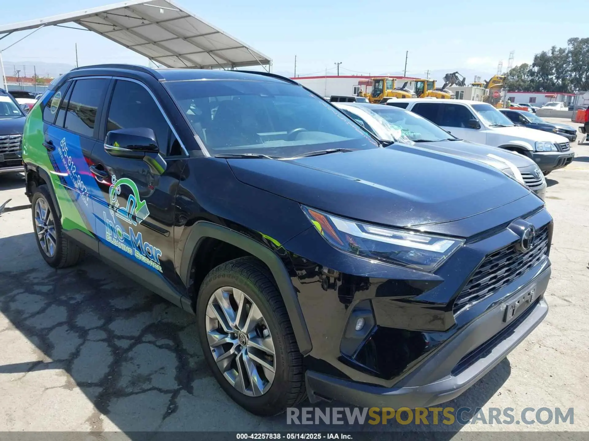 1 Photograph of a damaged car 2T3C1RFVXNC189679 TOYOTA RAV4 2022