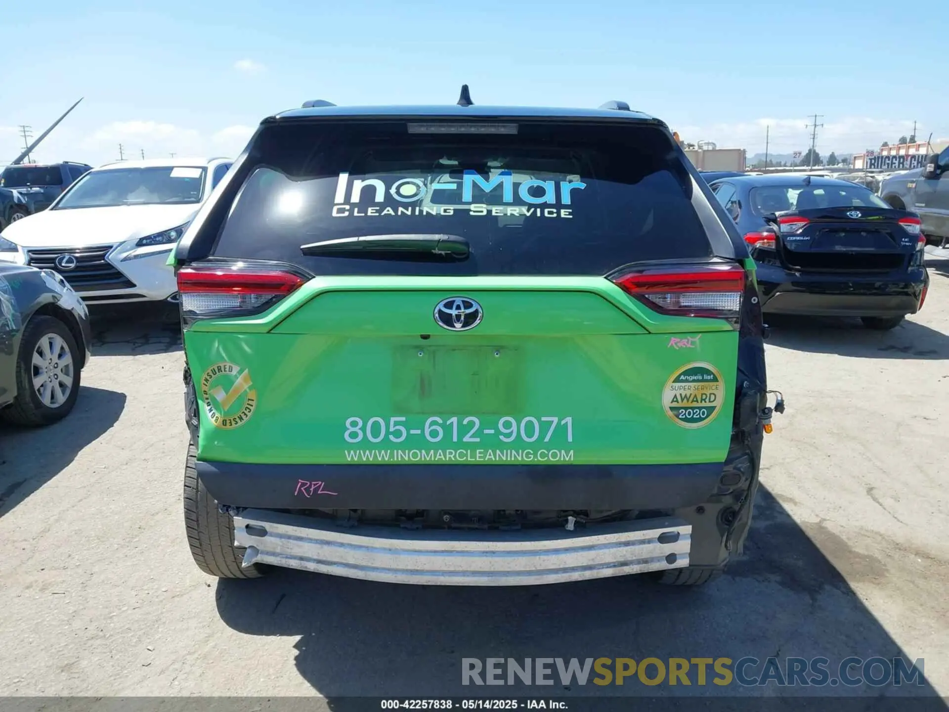17 Photograph of a damaged car 2T3C1RFVXNC189679 TOYOTA RAV4 2022