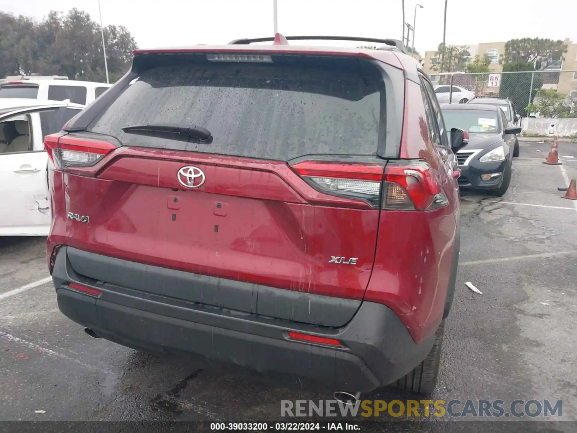 16 Photograph of a damaged car 2T3C1RFVXNW186053 TOYOTA RAV4 2022