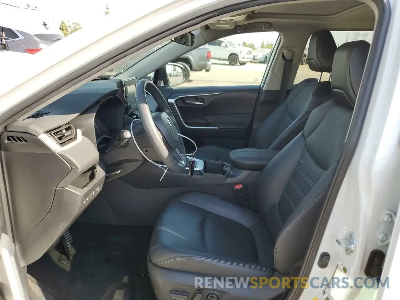 7 Photograph of a damaged car 2T3C1RFVXNW229371 TOYOTA RAV4 2022