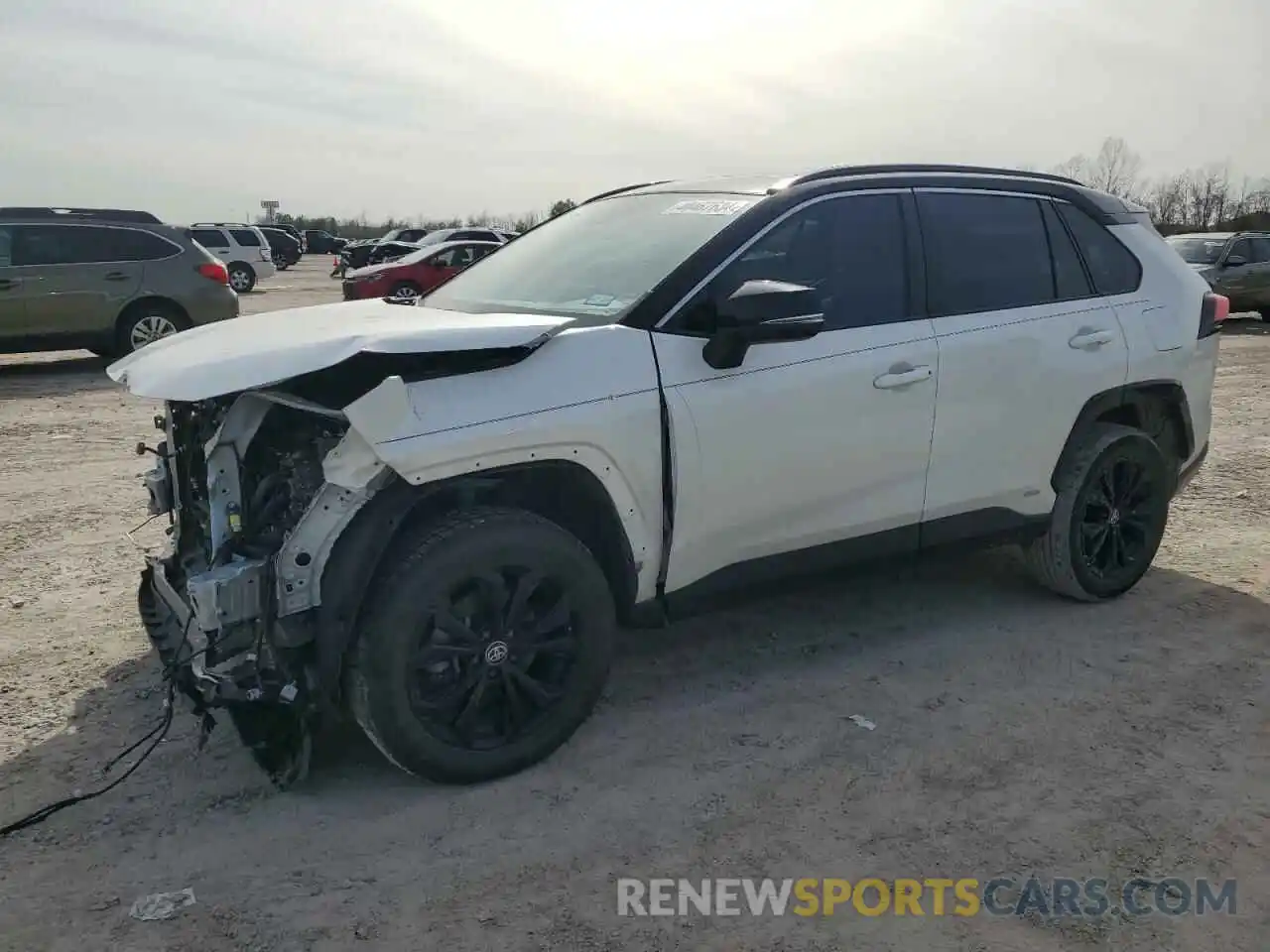 1 Photograph of a damaged car 2T3E6RFV0NW031229 TOYOTA RAV4 2022