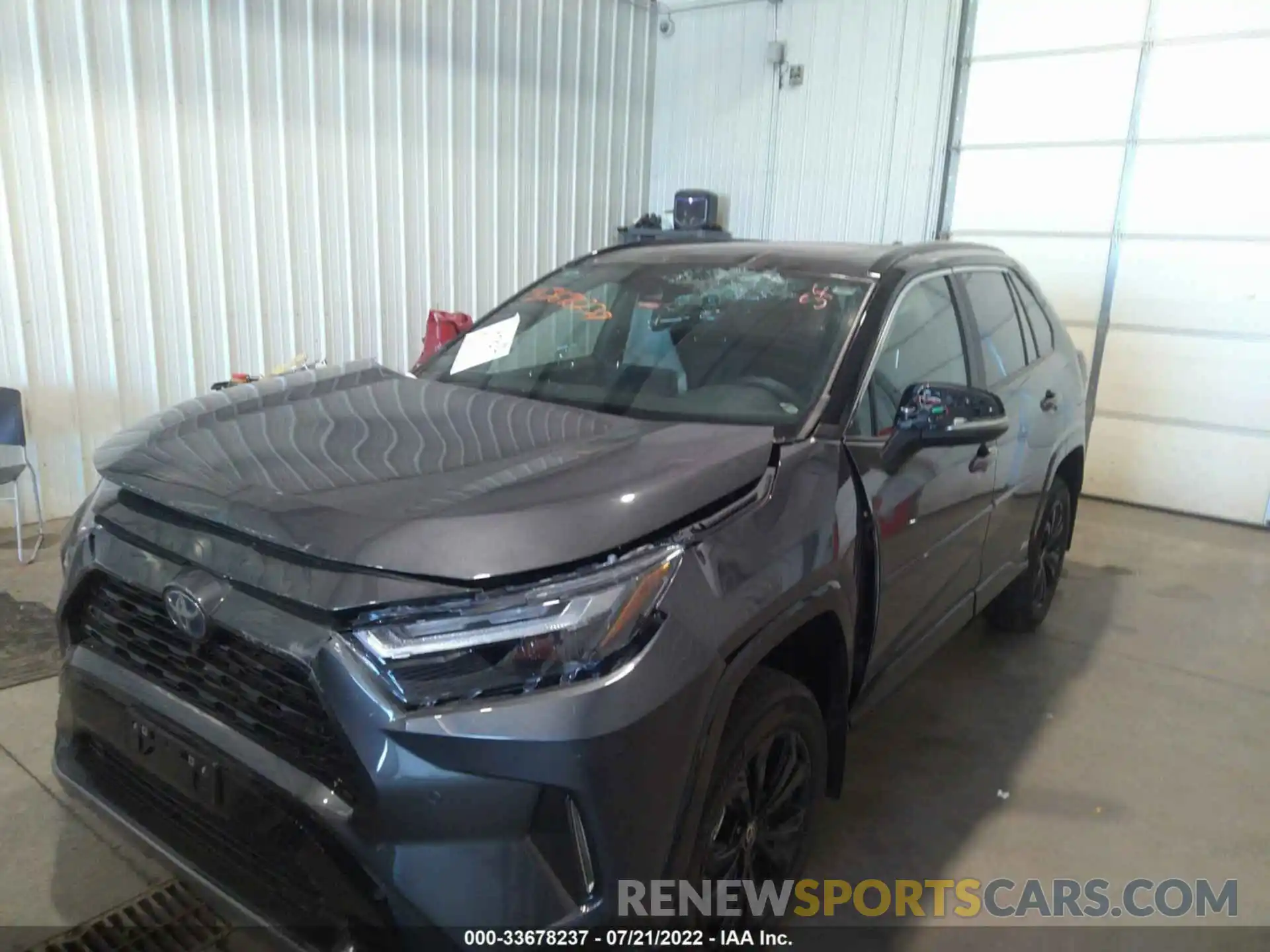 6 Photograph of a damaged car 2T3E6RFV0NW031358 TOYOTA RAV4 2022