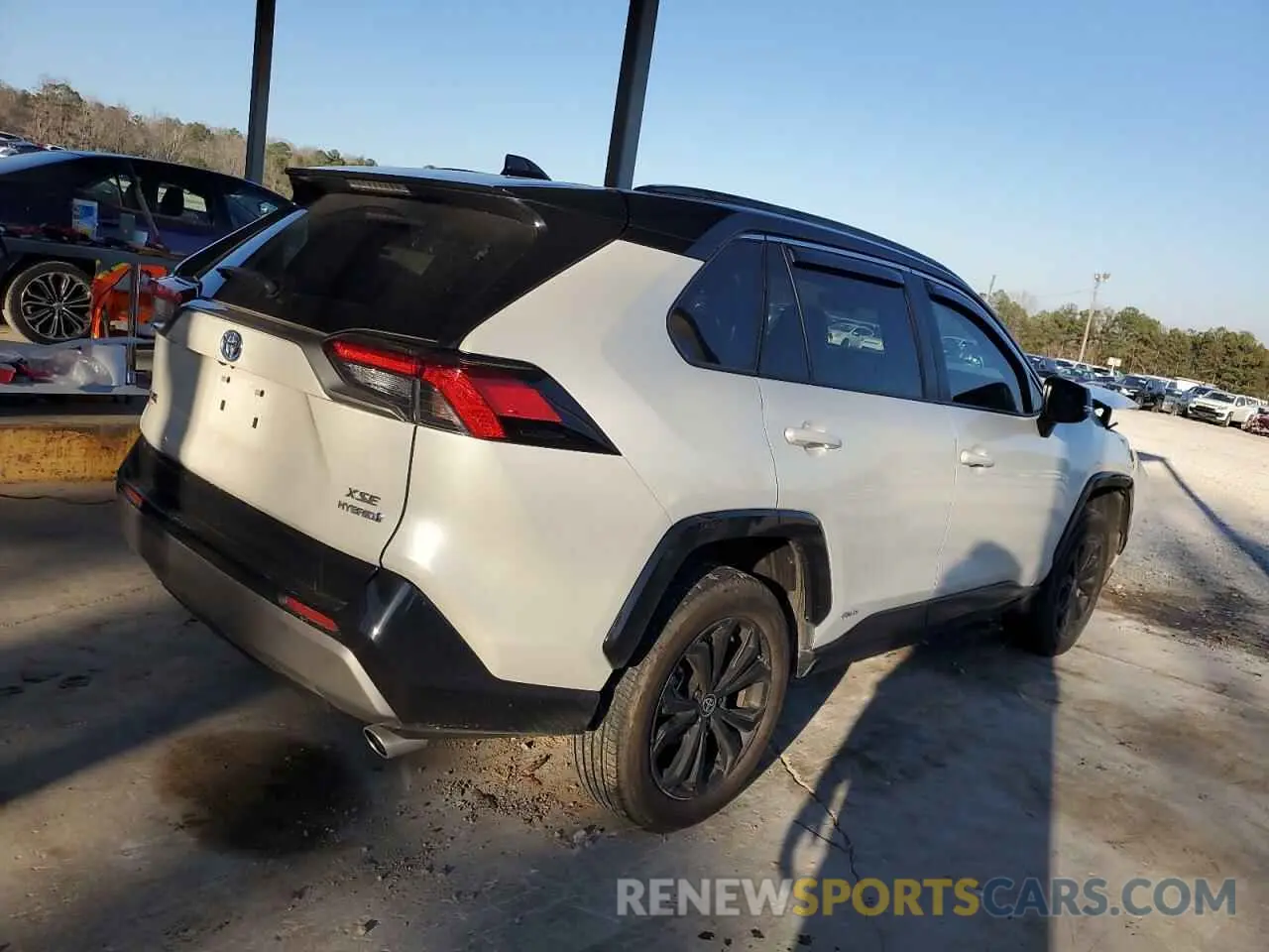 3 Photograph of a damaged car 2T3E6RFV1NW034401 TOYOTA RAV4 2022
