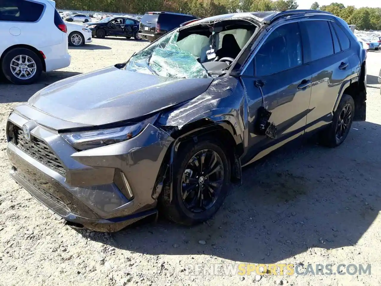 2 Photograph of a damaged car 2T3E6RFV1NW037010 TOYOTA RAV4 2022