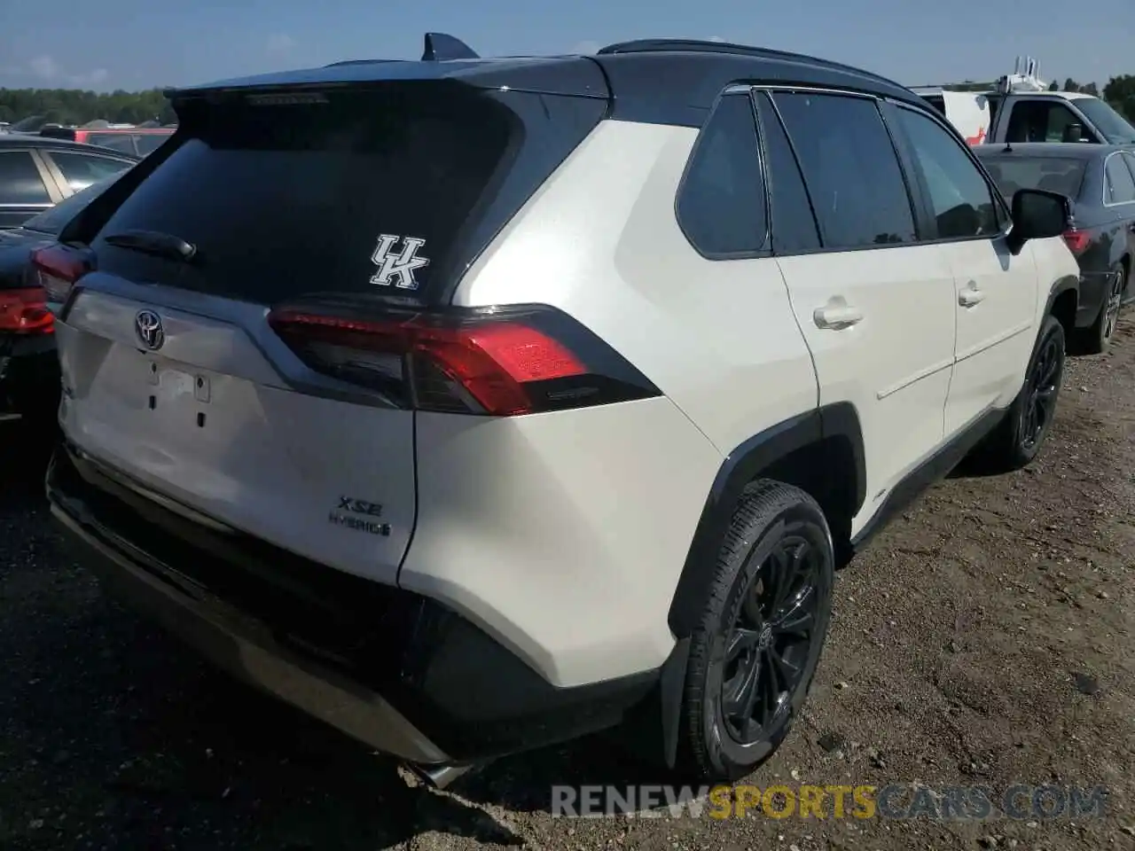 4 Photograph of a damaged car 2T3E6RFV2NW031183 TOYOTA RAV4 2022