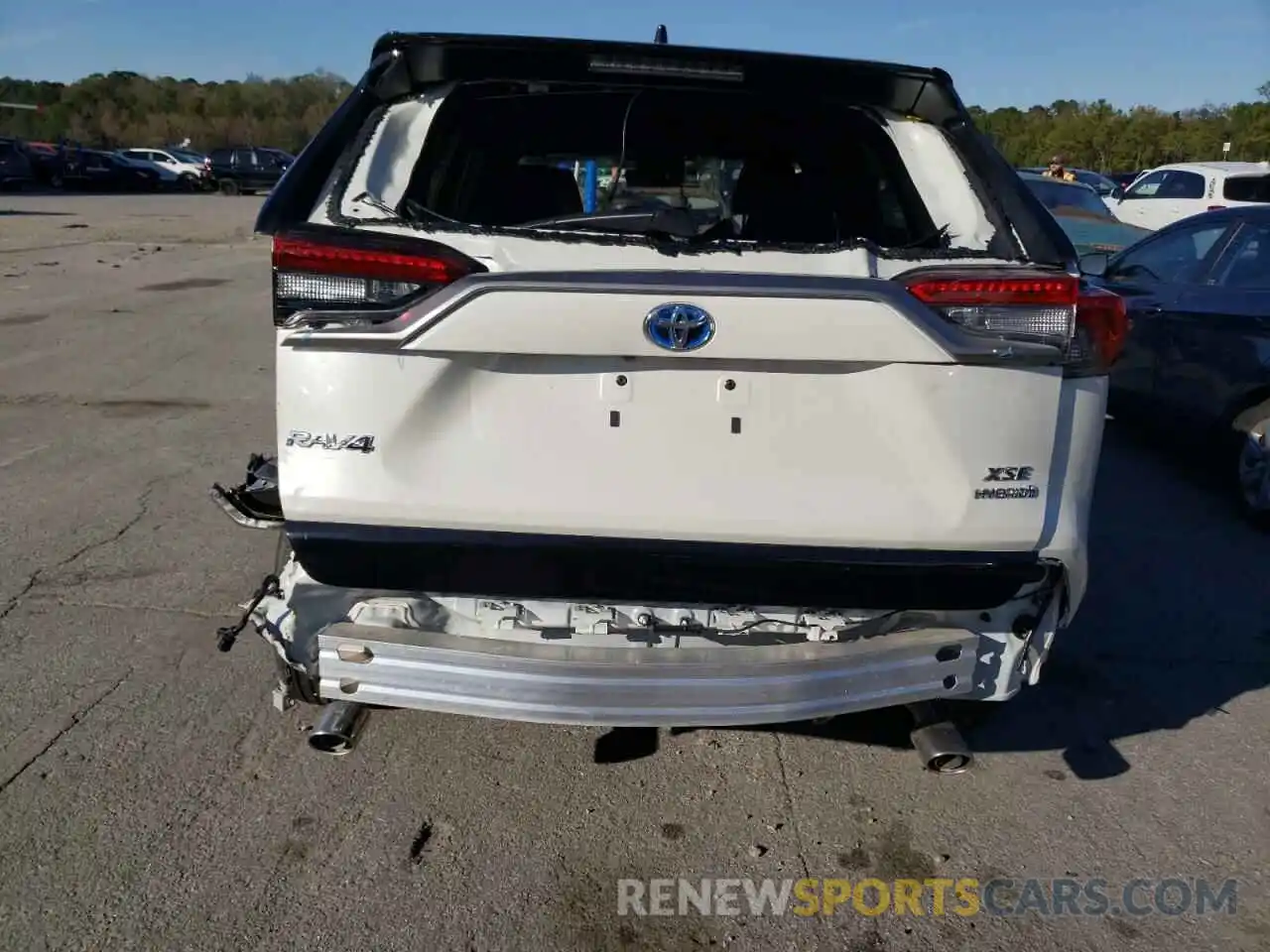 6 Photograph of a damaged car 2T3E6RFV4NW033954 TOYOTA RAV4 2022