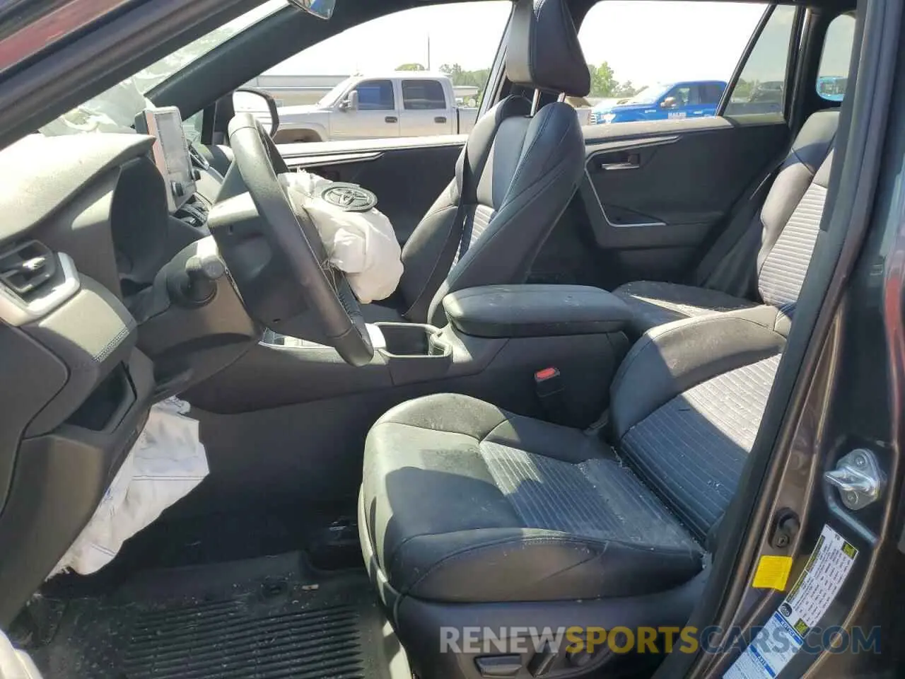 7 Photograph of a damaged car 2T3E6RFV4NW037728 TOYOTA RAV4 2022