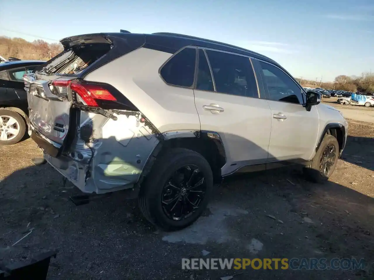 3 Photograph of a damaged car 2T3E6RFV8NW034444 TOYOTA RAV4 2022