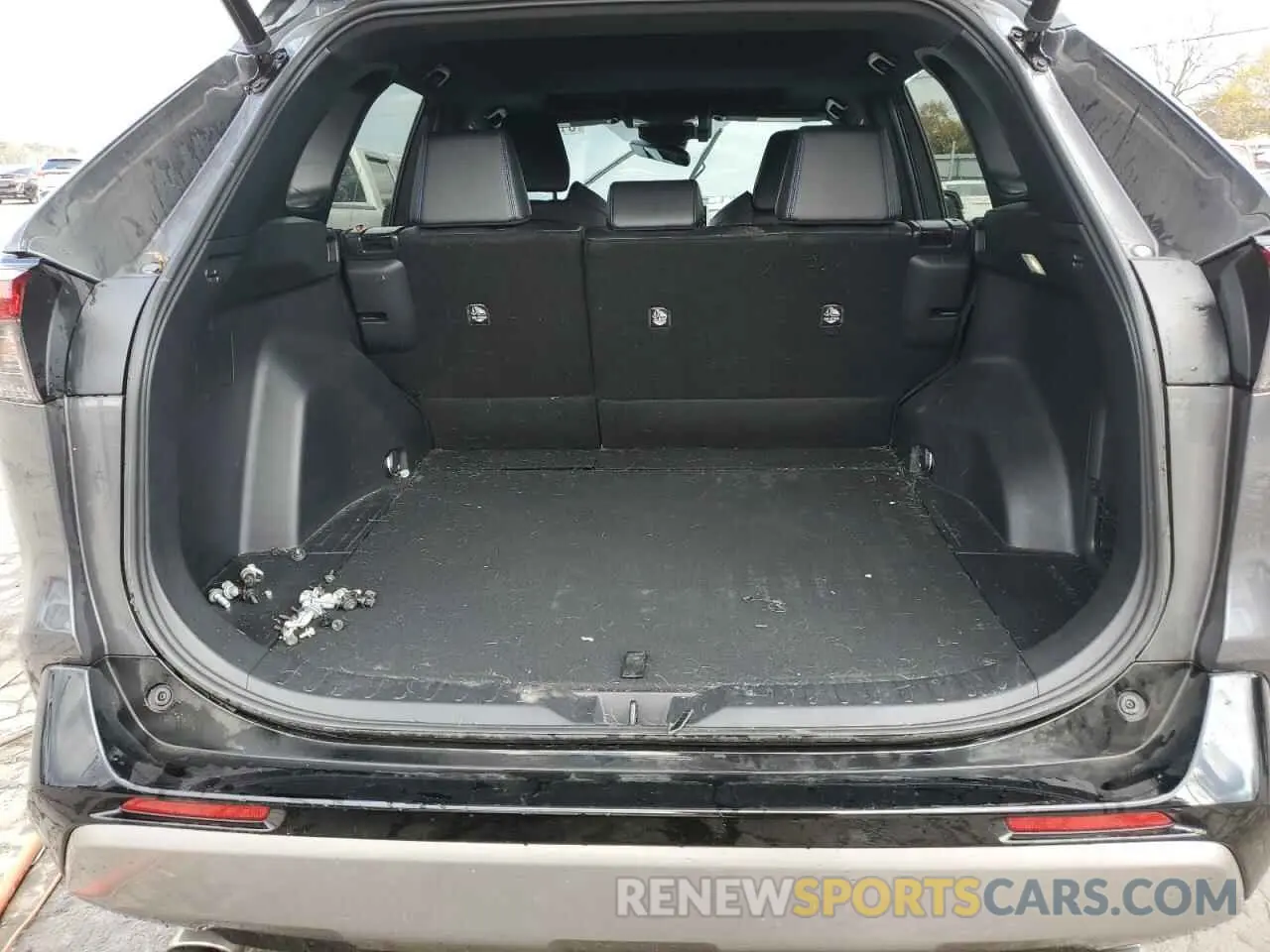 13 Photograph of a damaged car 2T3E6RFVXNW037345 TOYOTA RAV4 2022
