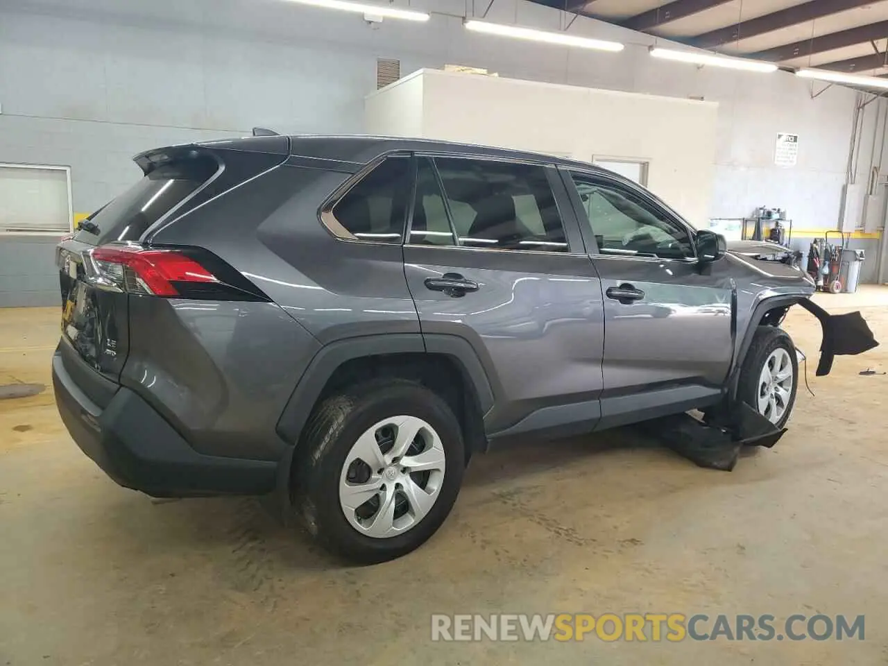 3 Photograph of a damaged car 2T3F1RFV0NC258215 TOYOTA RAV4 2022