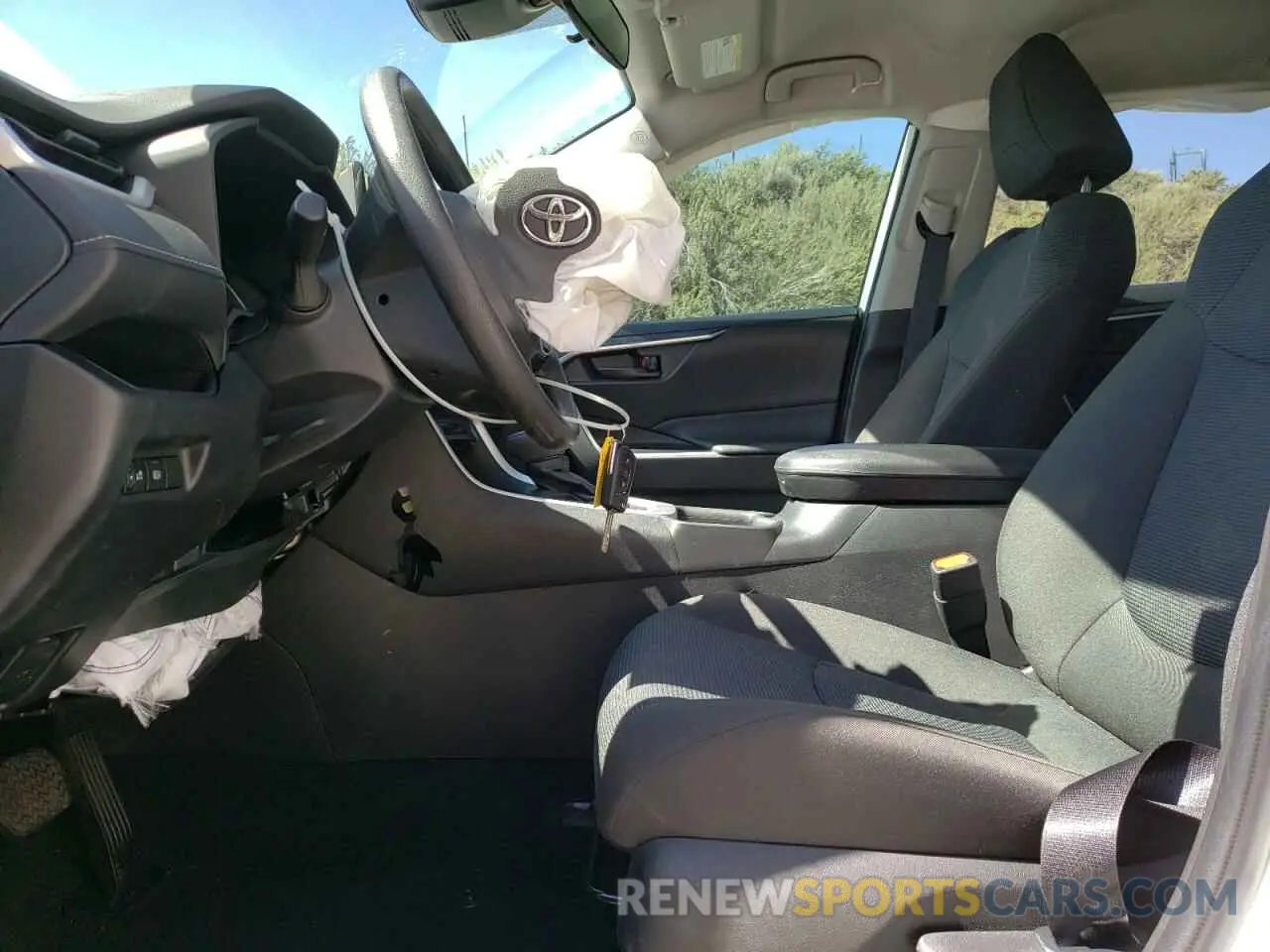 7 Photograph of a damaged car 2T3F1RFV0NC284779 TOYOTA RAV4 2022