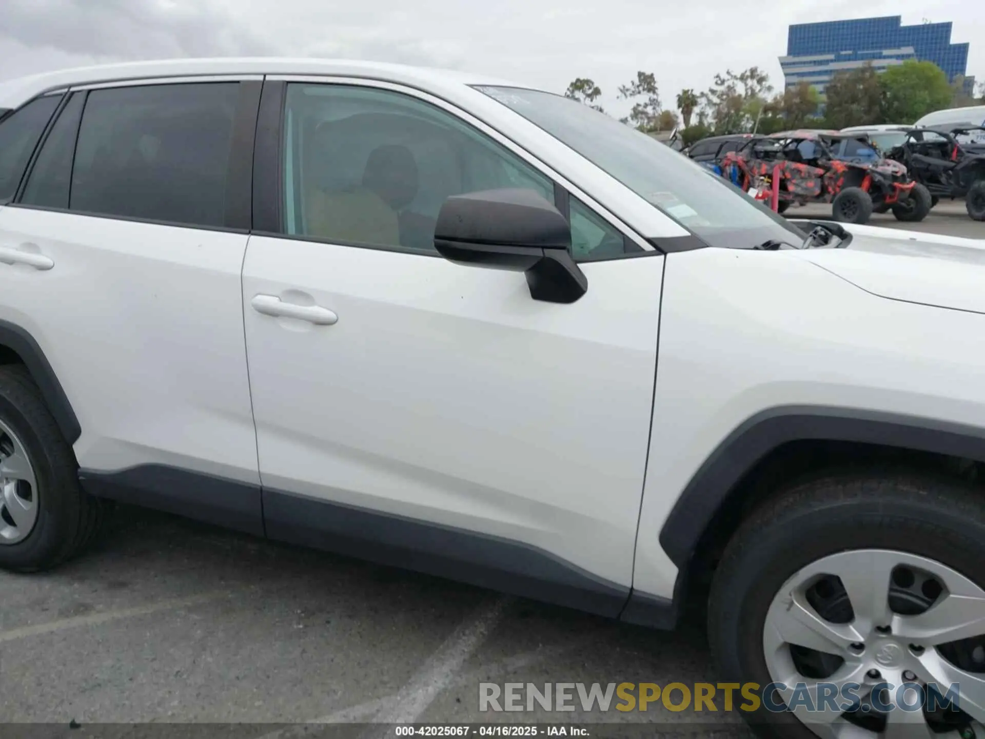13 Photograph of a damaged car 2T3F1RFV0NW267396 TOYOTA RAV4 2022