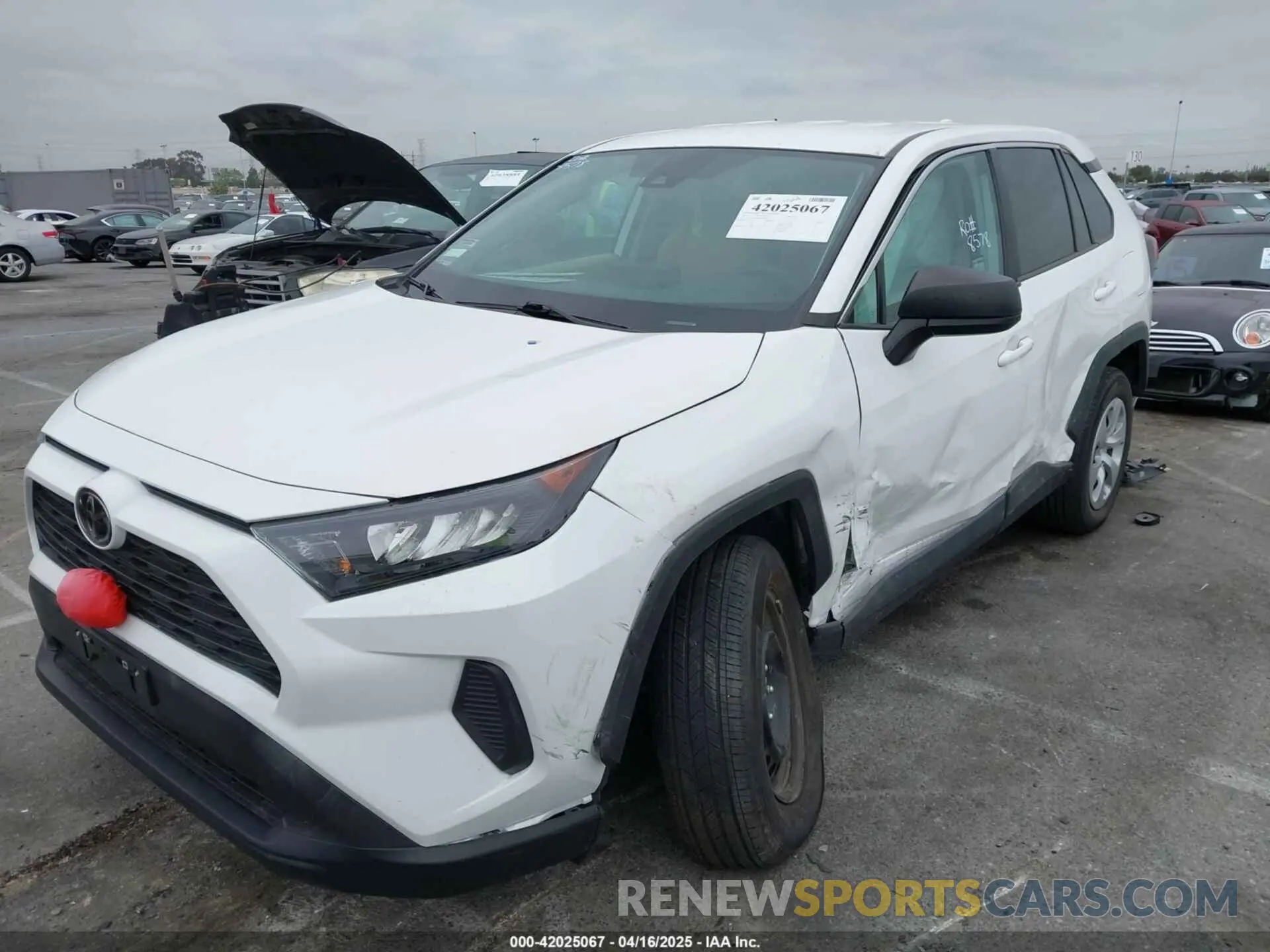 2 Photograph of a damaged car 2T3F1RFV0NW267396 TOYOTA RAV4 2022