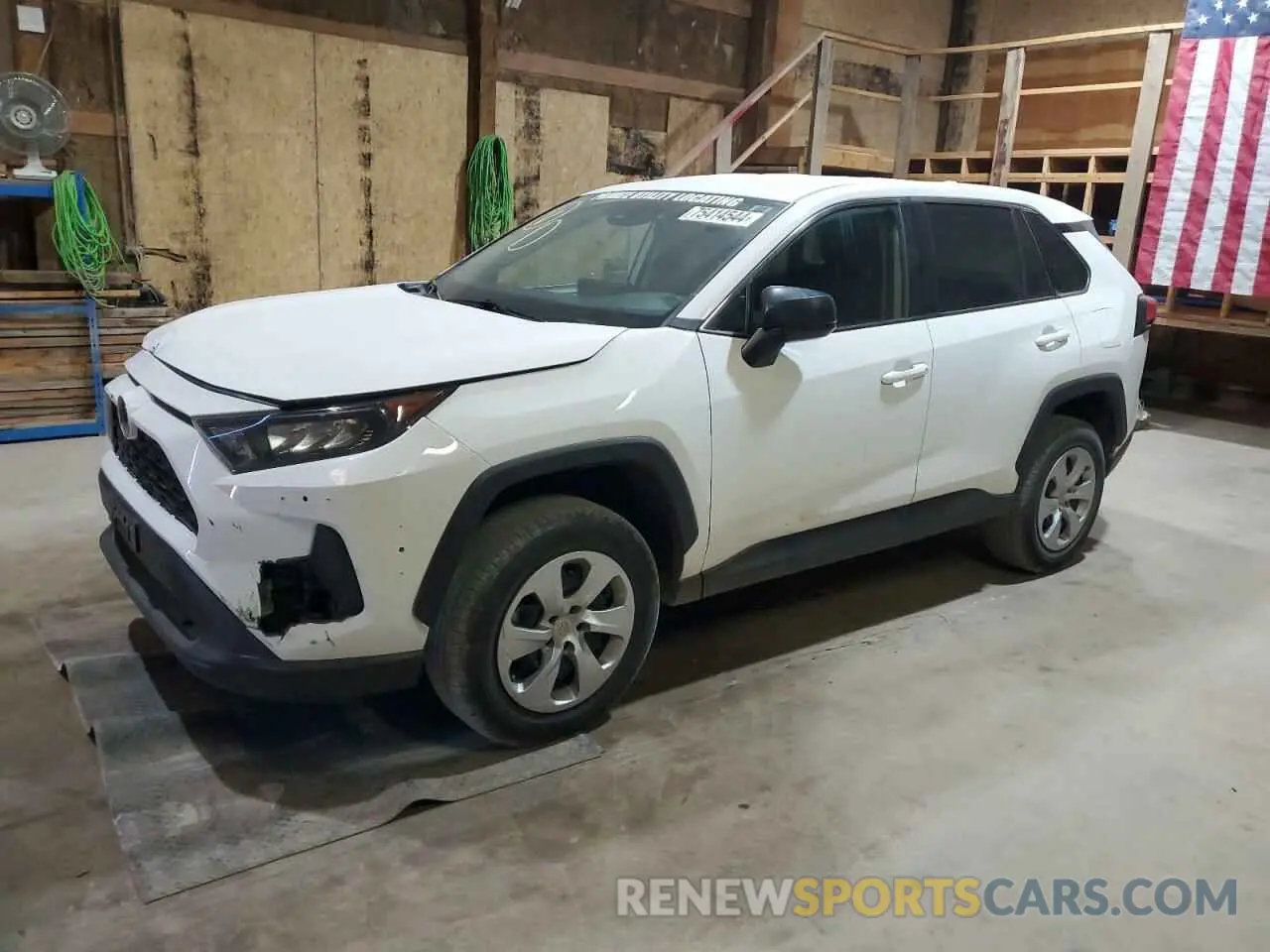 1 Photograph of a damaged car 2T3F1RFV0NW273215 TOYOTA RAV4 2022