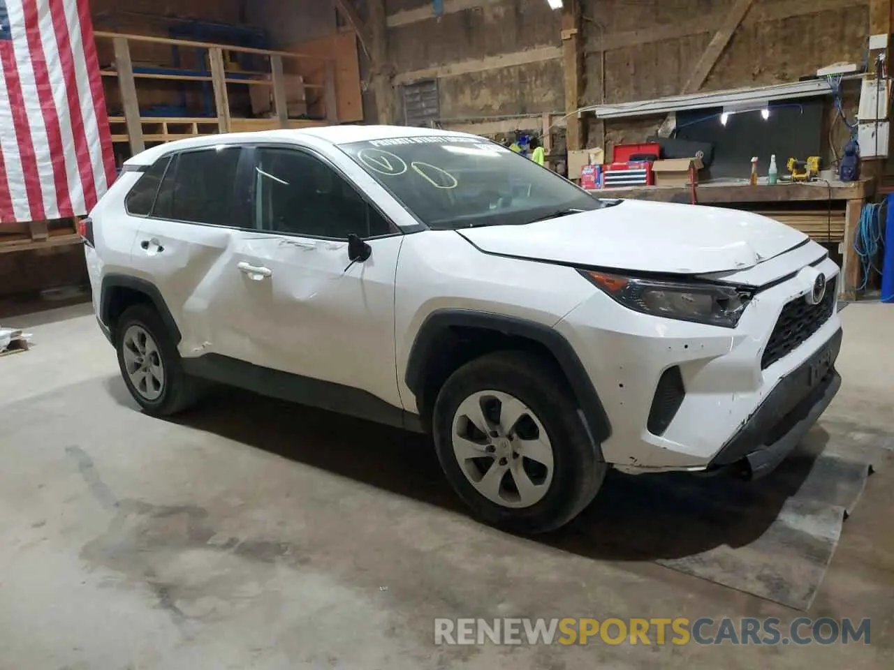 4 Photograph of a damaged car 2T3F1RFV0NW273215 TOYOTA RAV4 2022