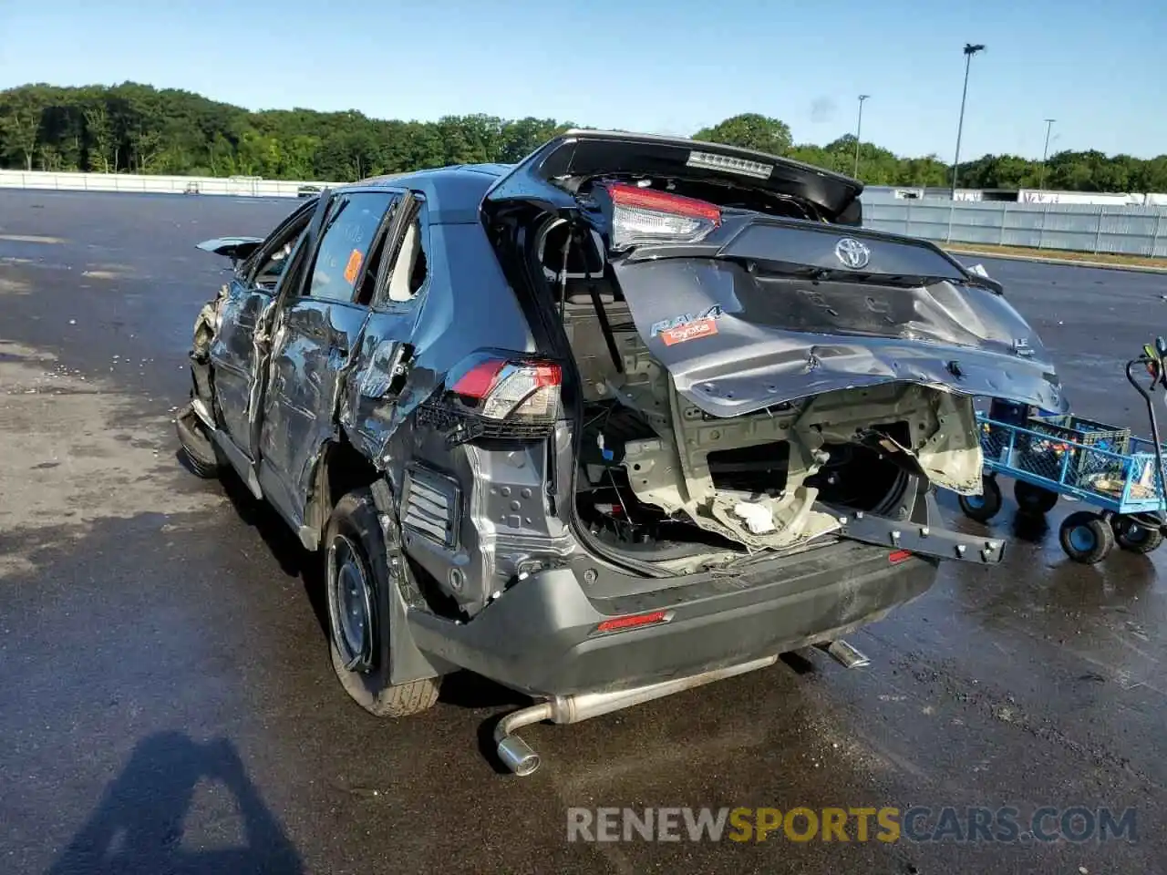 3 Photograph of a damaged car 2T3F1RFV0NW280018 TOYOTA RAV4 2022