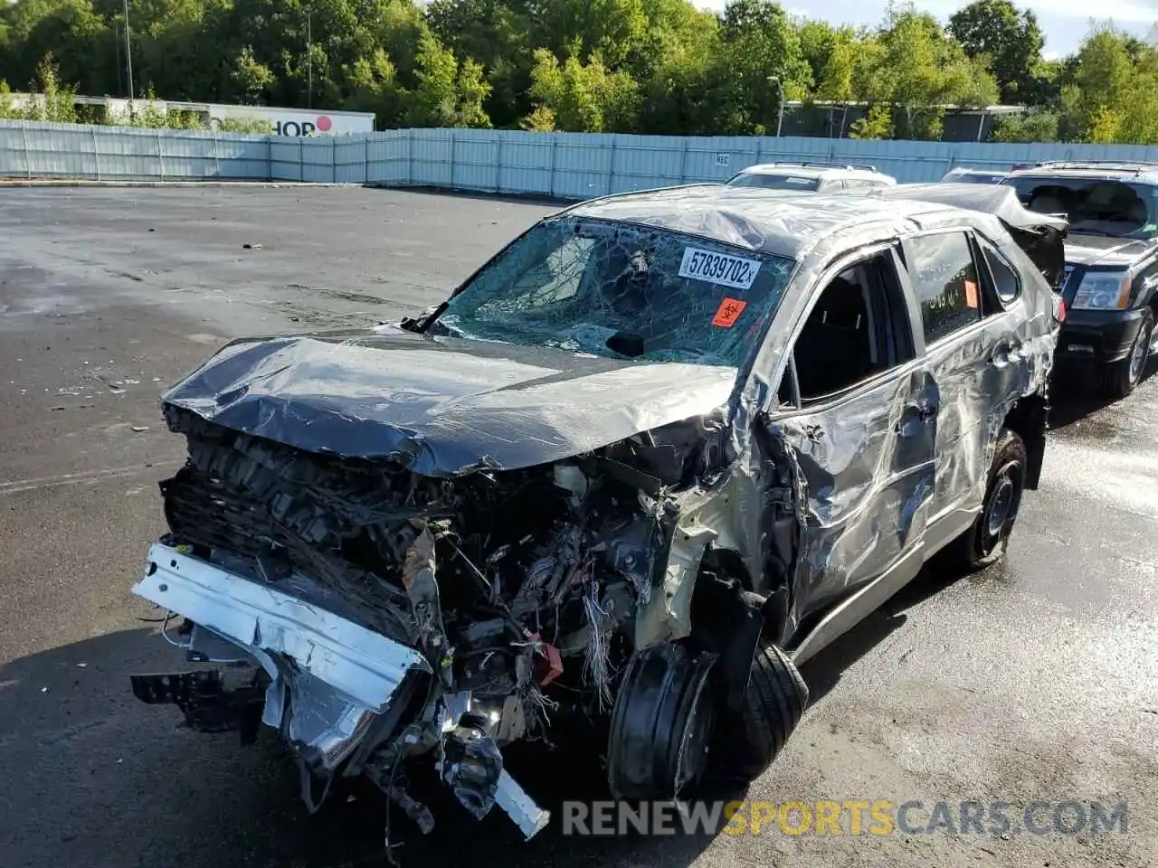 9 Photograph of a damaged car 2T3F1RFV0NW280018 TOYOTA RAV4 2022