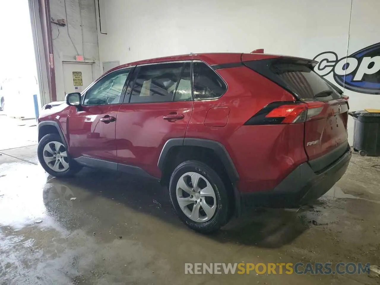 2 Photograph of a damaged car 2T3F1RFV0NW284621 TOYOTA RAV4 2022