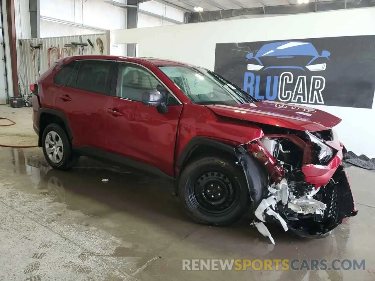 4 Photograph of a damaged car 2T3F1RFV0NW284621 TOYOTA RAV4 2022