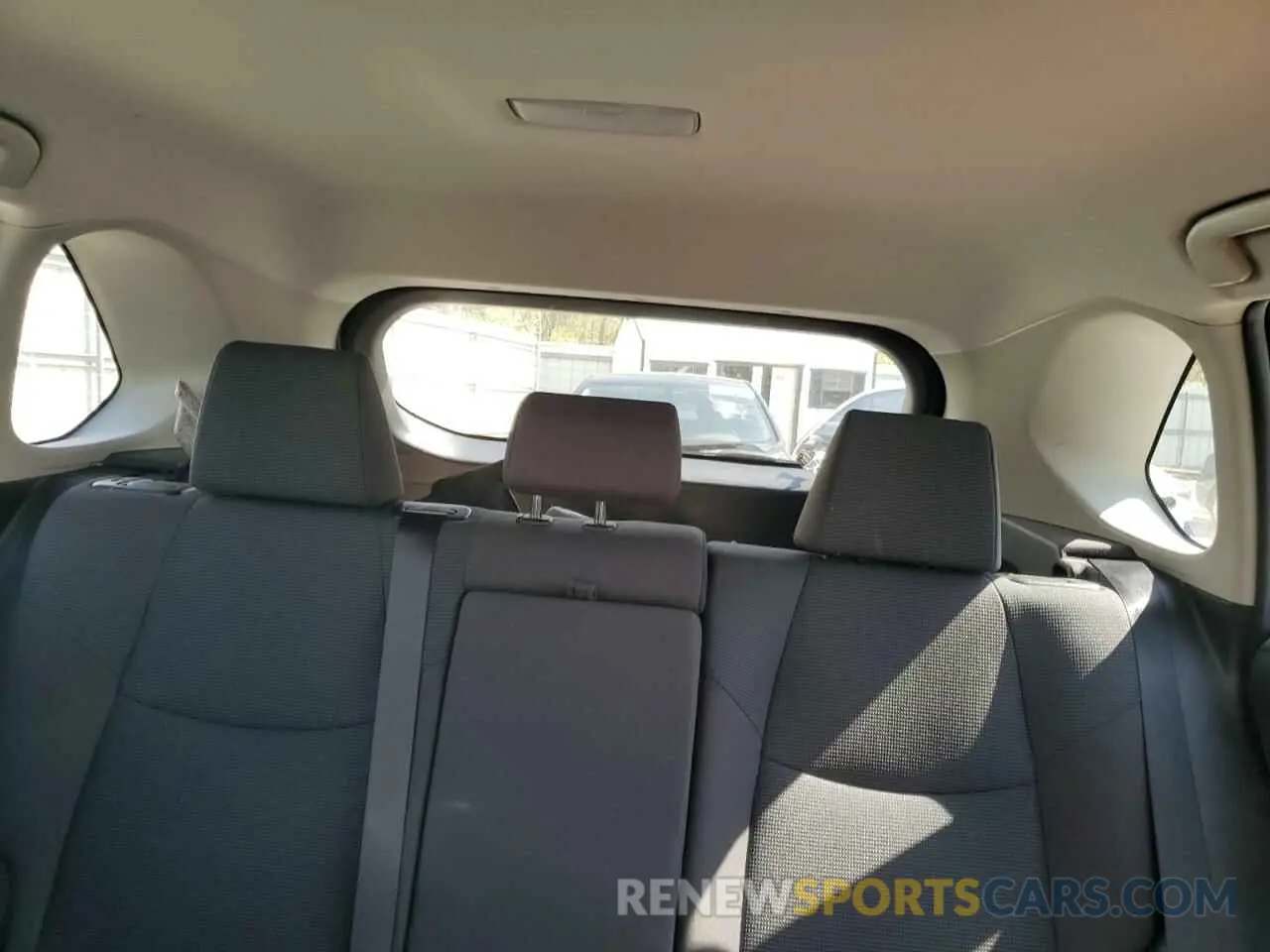 10 Photograph of a damaged car 2T3F1RFV0NW321778 TOYOTA RAV4 2022