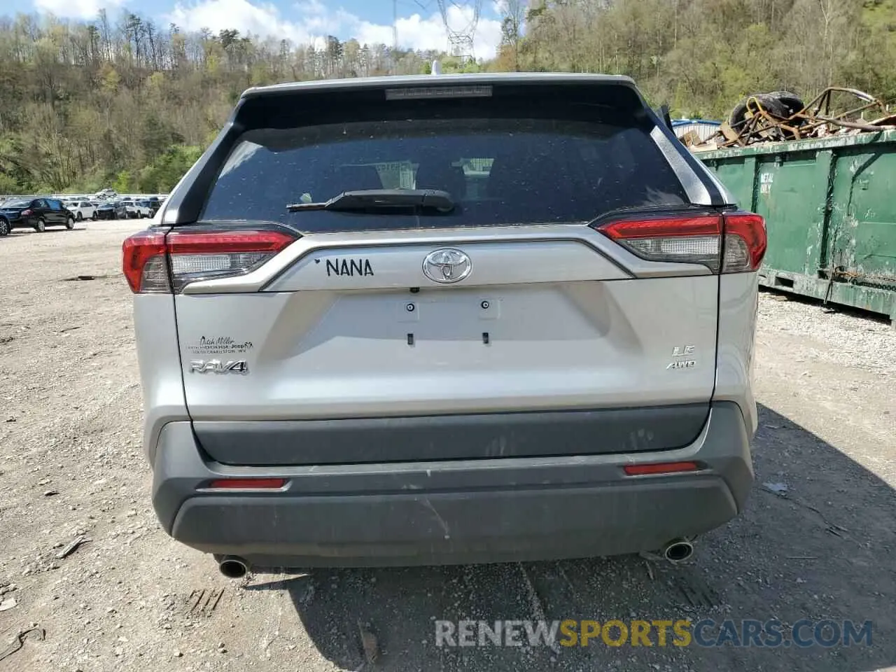 6 Photograph of a damaged car 2T3F1RFV0NW321778 TOYOTA RAV4 2022