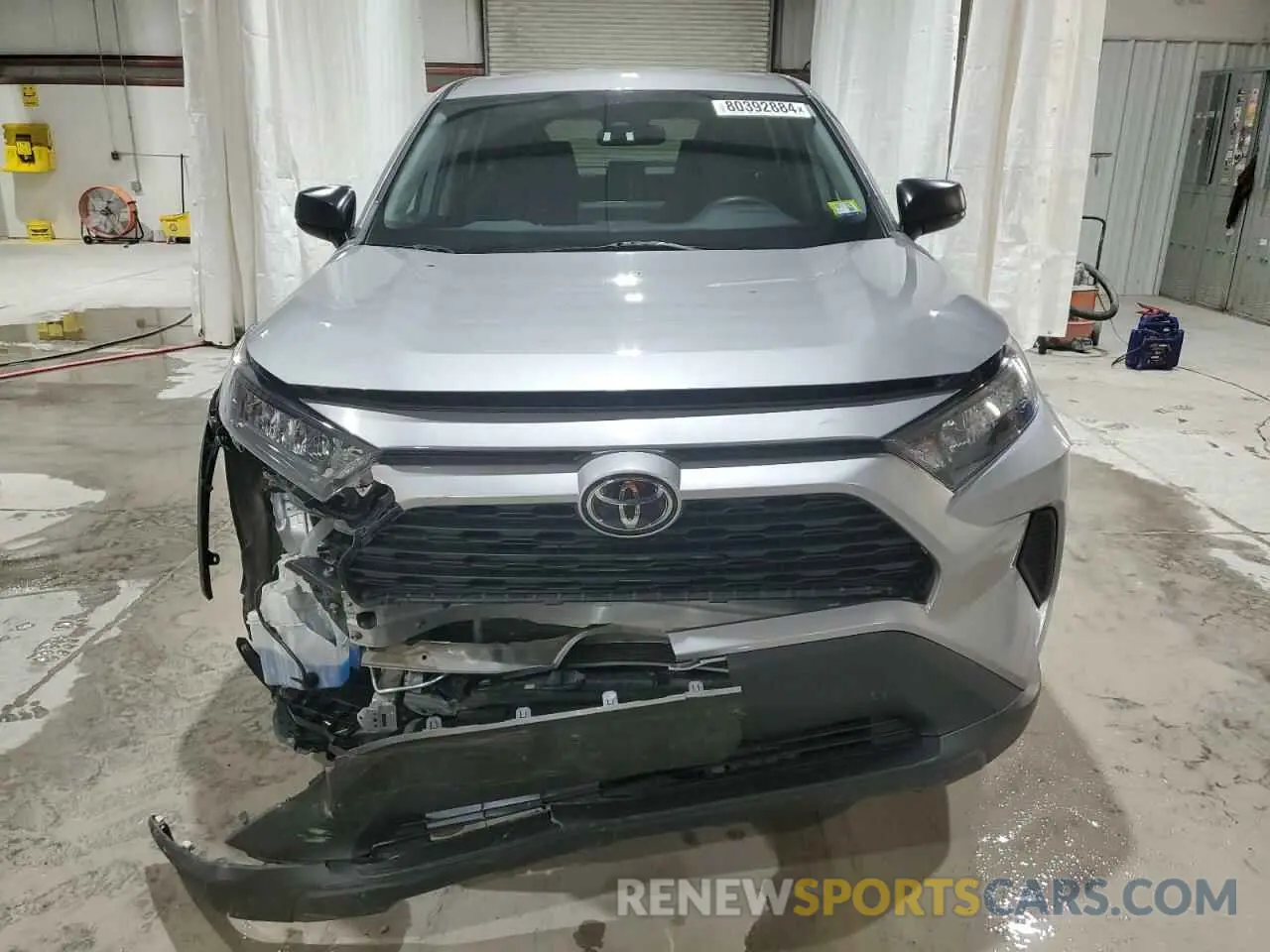 5 Photograph of a damaged car 2T3F1RFV1NC276867 TOYOTA RAV4 2022