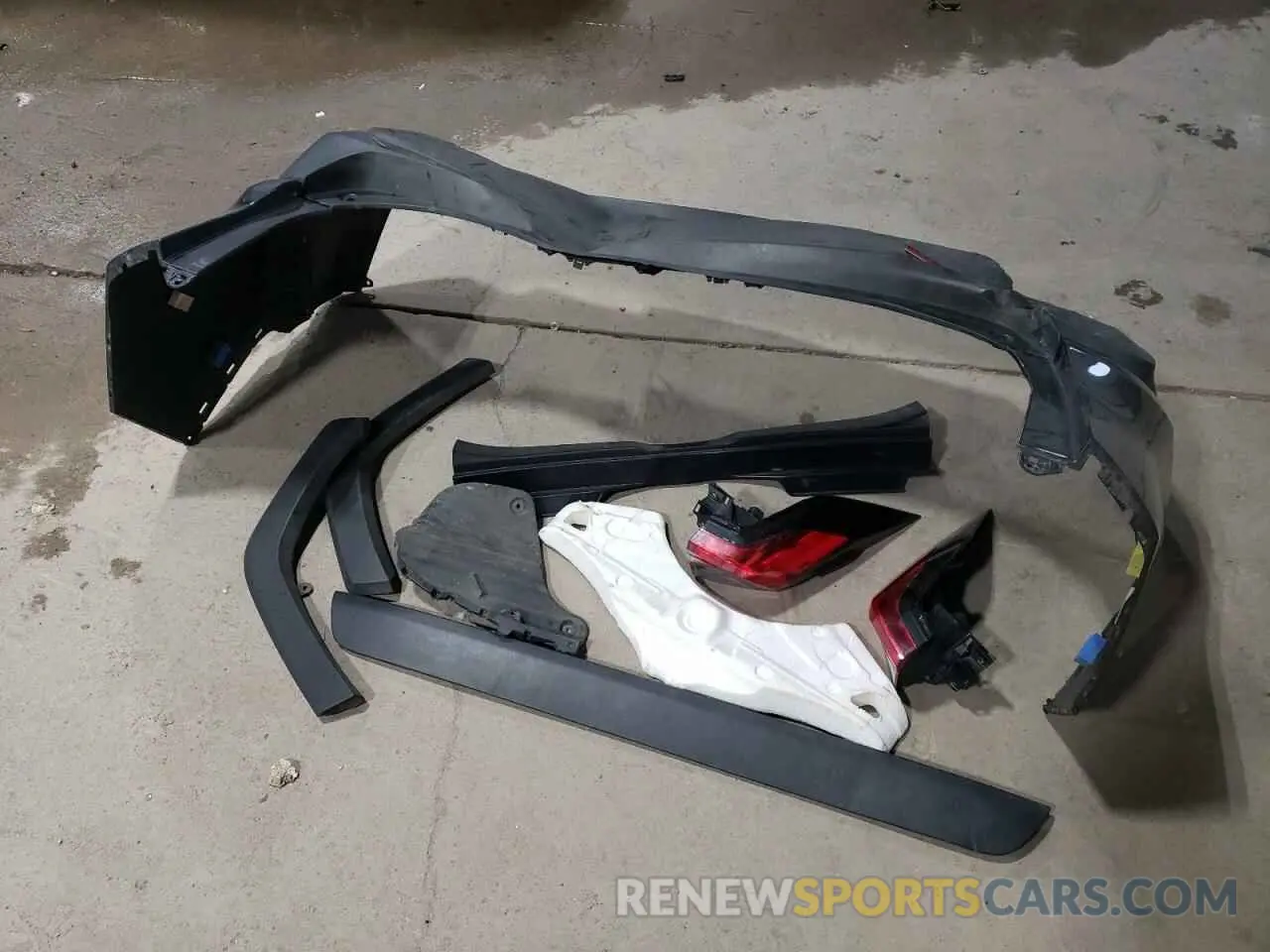 13 Photograph of a damaged car 2T3F1RFV1NC290316 TOYOTA RAV4 2022