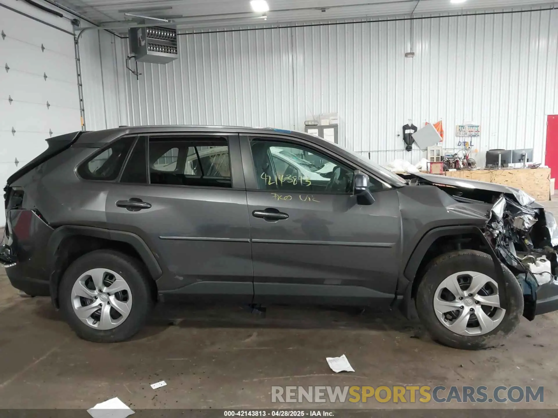 12 Photograph of a damaged car 2T3F1RFV1NC302089 TOYOTA RAV4 2022