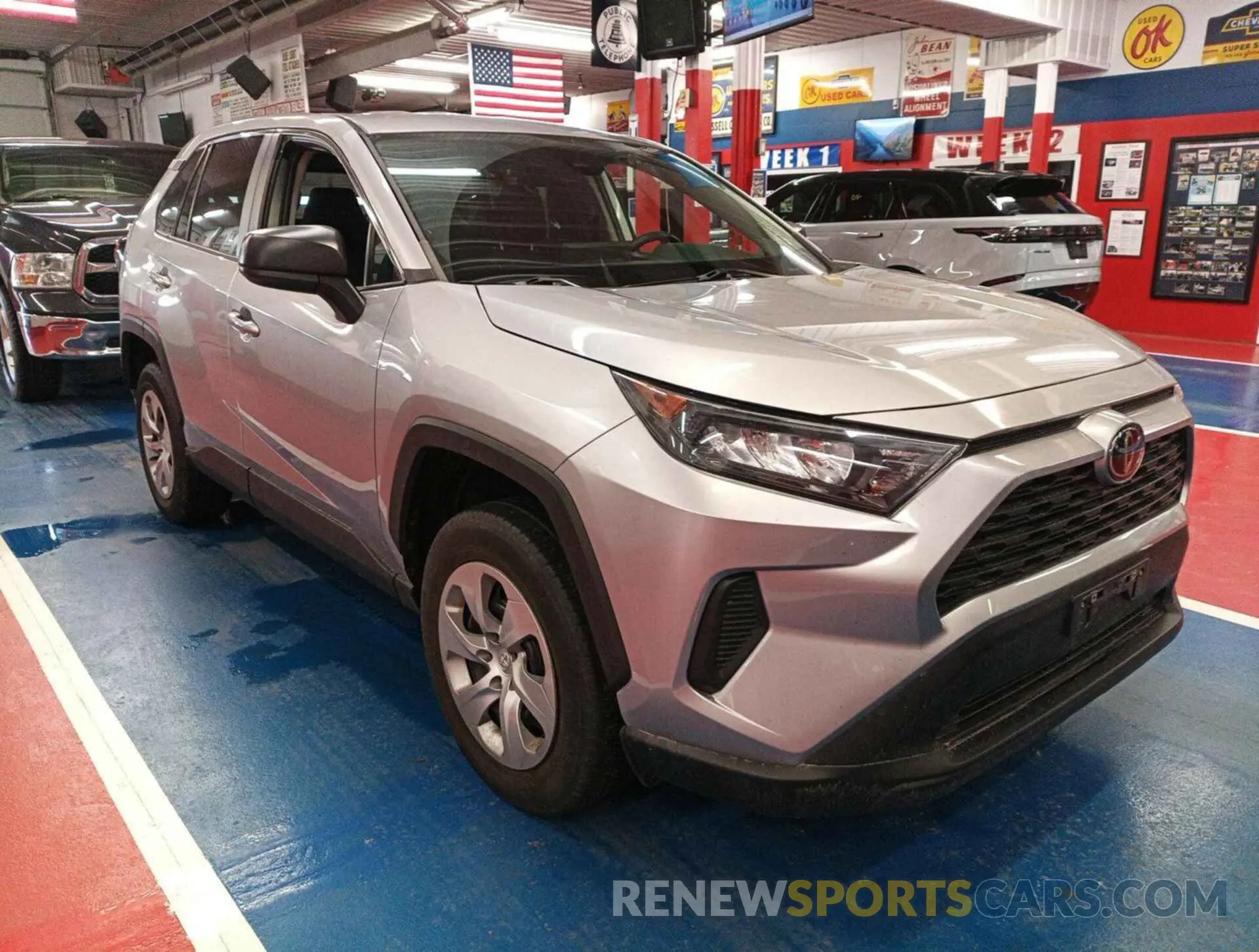 5 Photograph of a damaged car 2T3F1RFV1NC313206 TOYOTA RAV4 2022