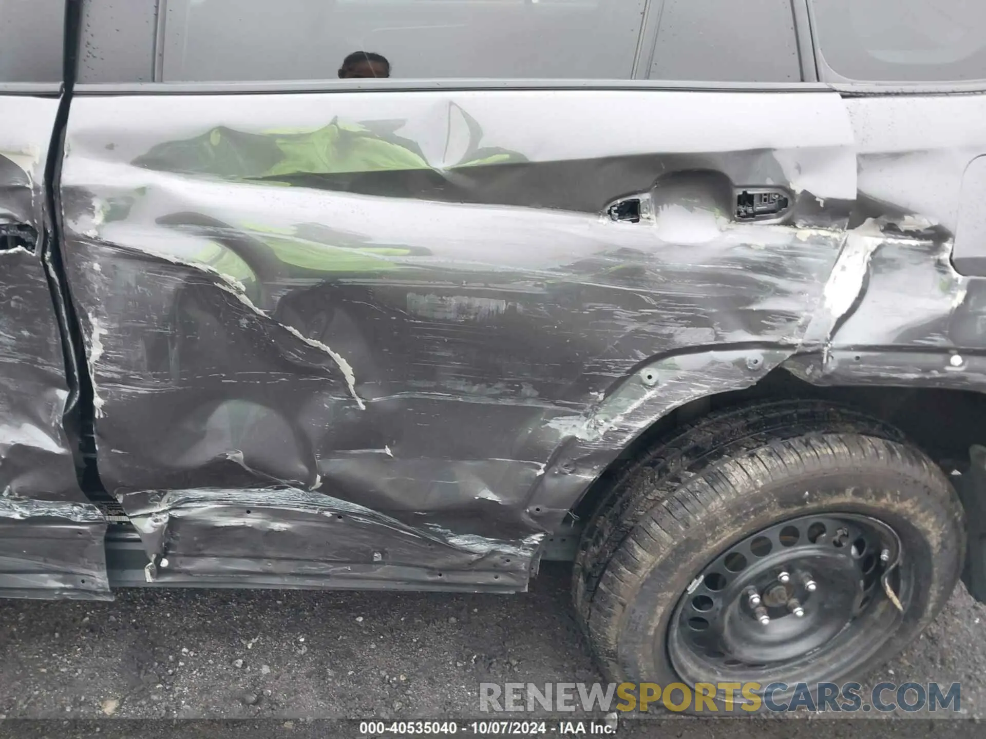 17 Photograph of a damaged car 2T3F1RFV1NW263860 TOYOTA RAV4 2022