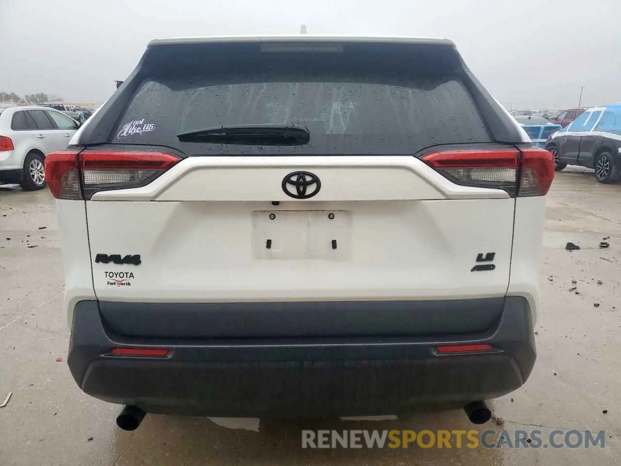 6 Photograph of a damaged car 2T3F1RFV1NW313740 TOYOTA RAV4 2022