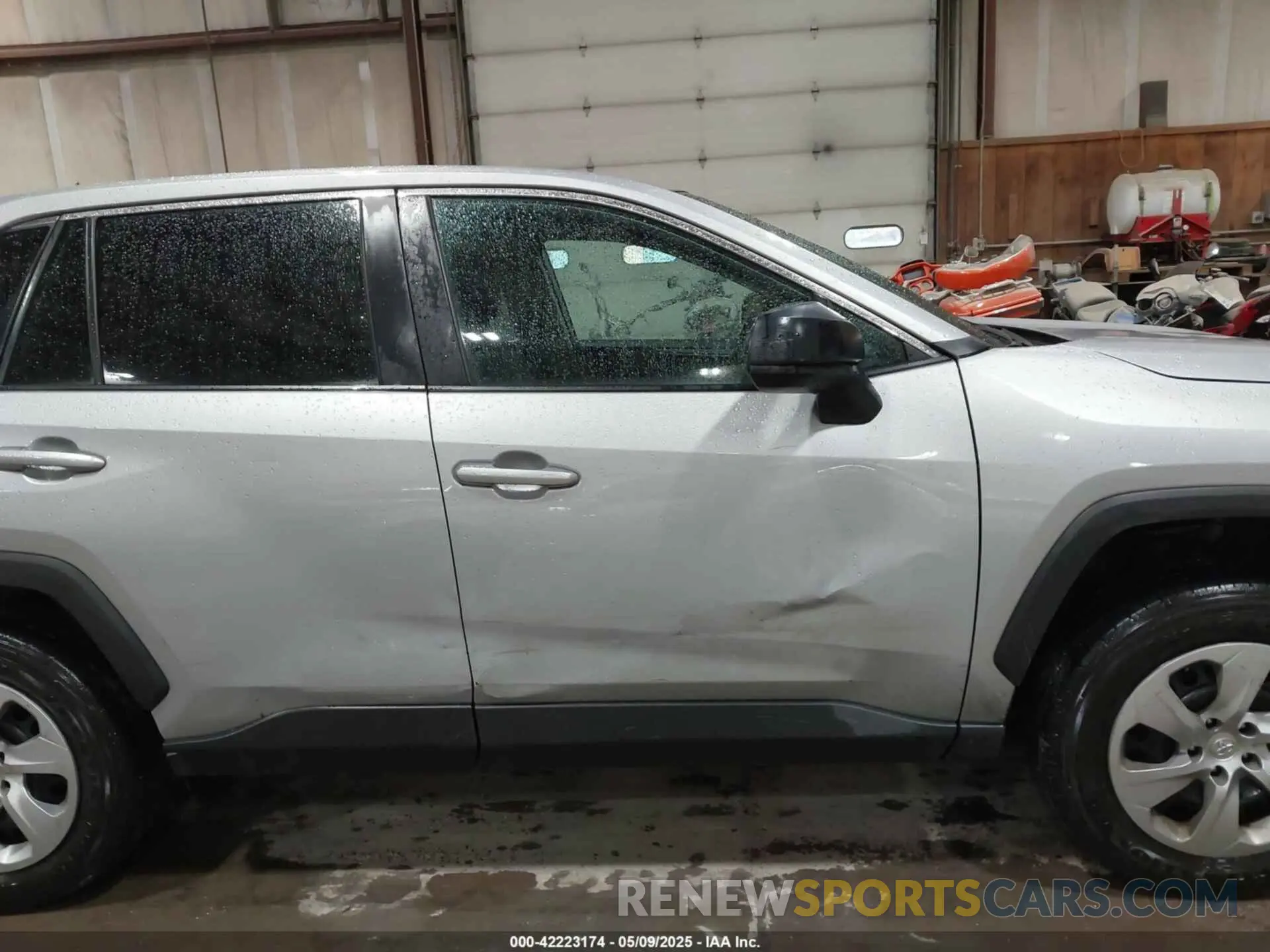 18 Photograph of a damaged car 2T3F1RFV1NW314354 TOYOTA RAV4 2022