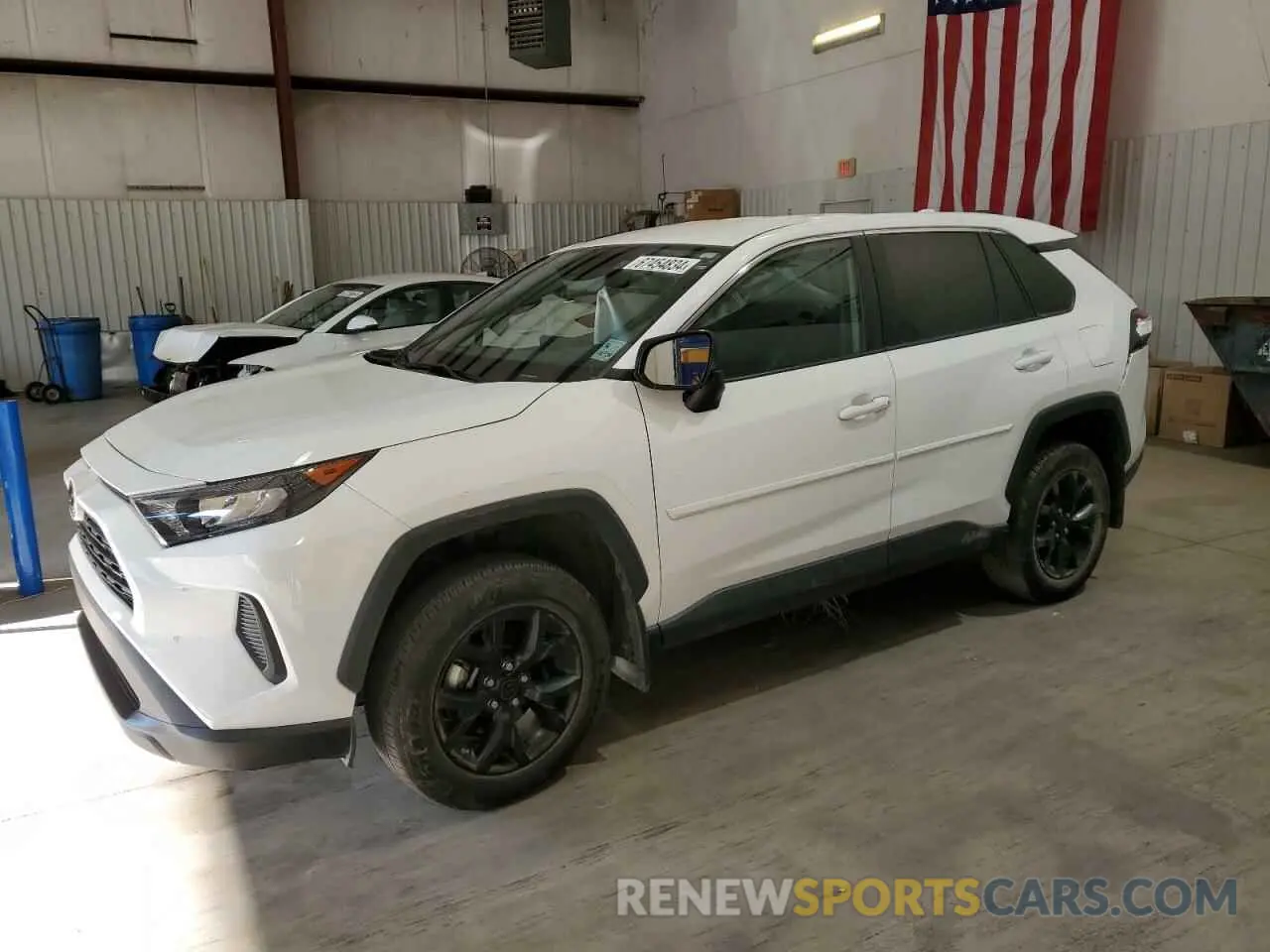 1 Photograph of a damaged car 2T3F1RFV2NC268910 TOYOTA RAV4 2022