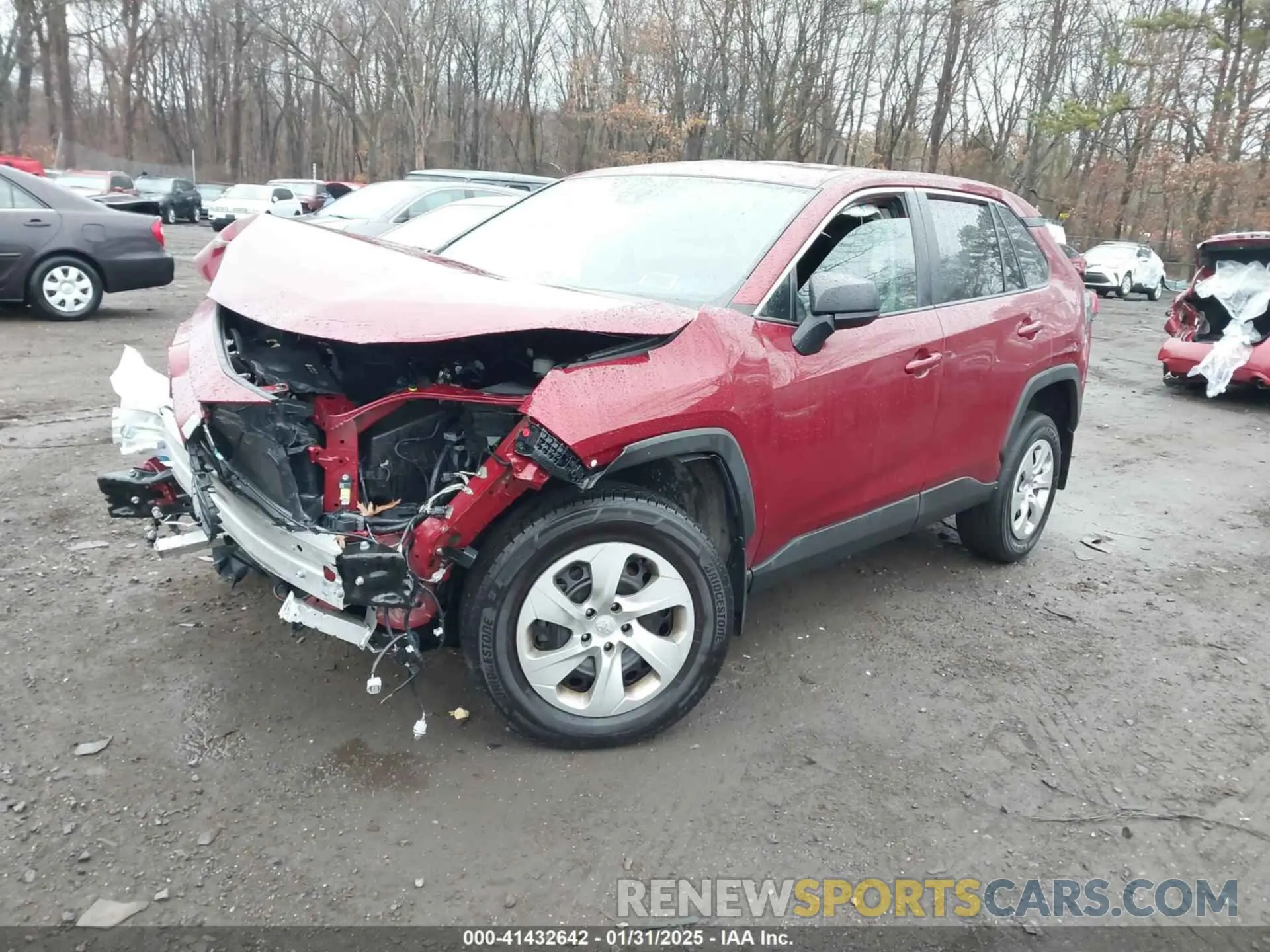 2 Photograph of a damaged car 2T3F1RFV2NW317652 TOYOTA RAV4 2022